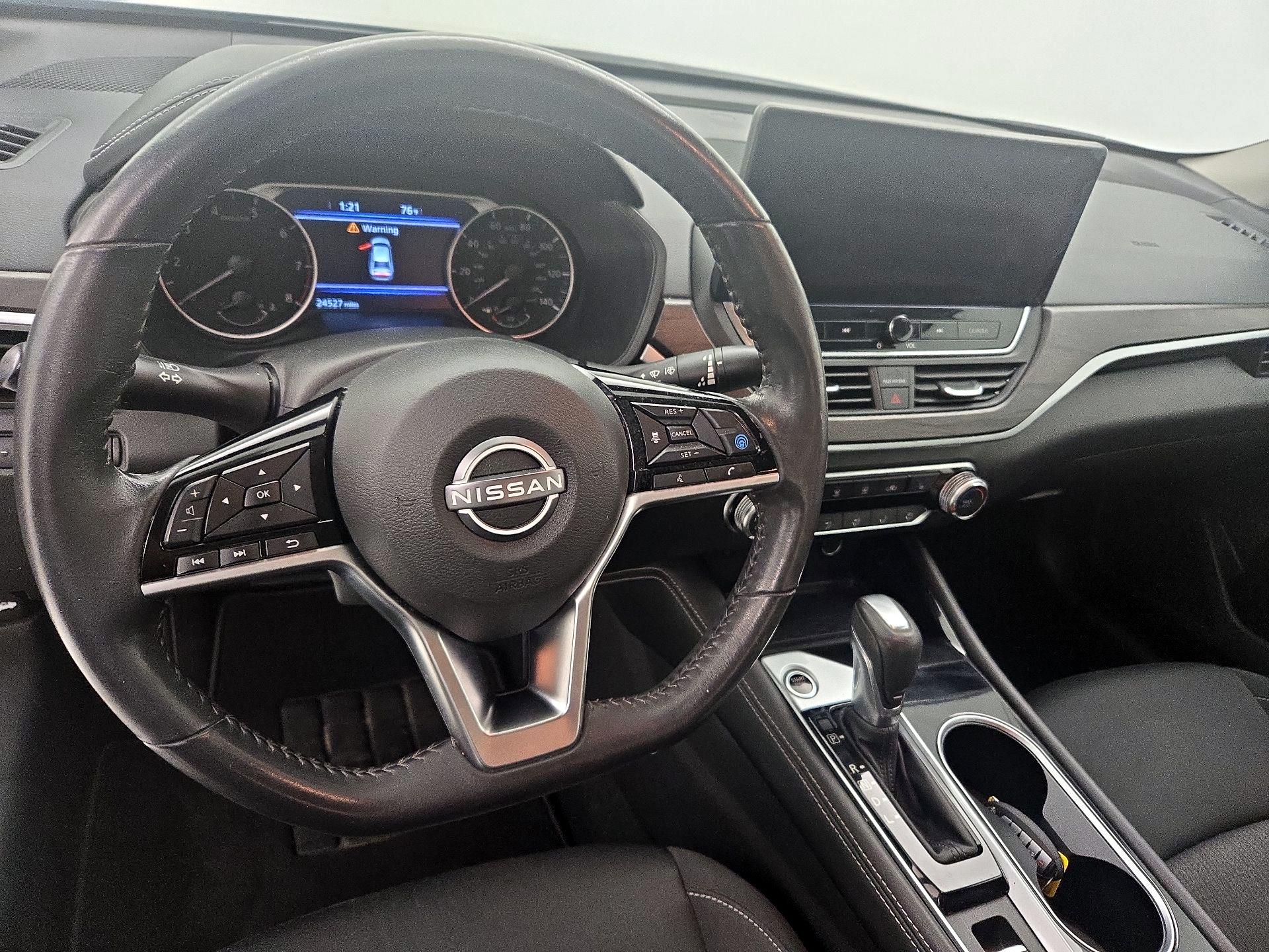 Thumbnail: 2023 Nissan Altima - 10