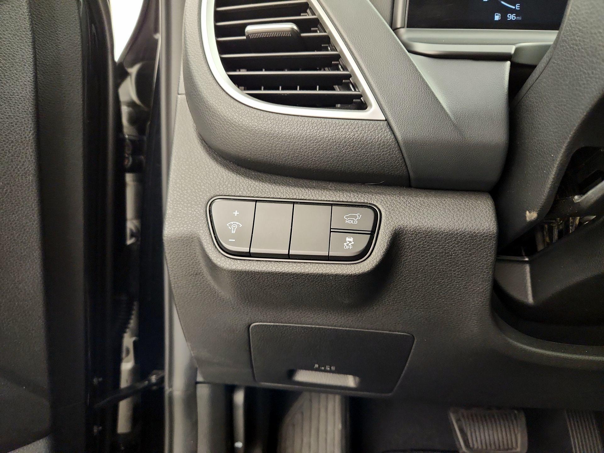 Thumbnail: 2024 Kia Seltos - 13