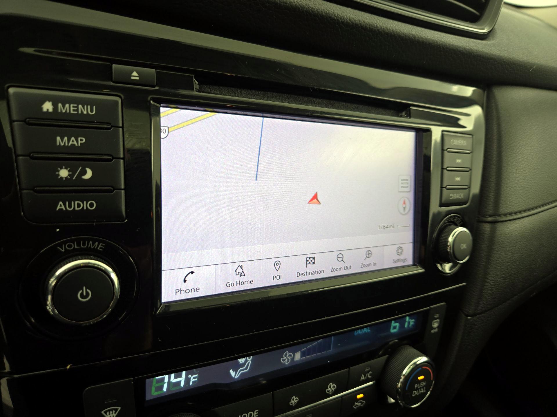 Thumbnail: 2018 Nissan Rogue - 14