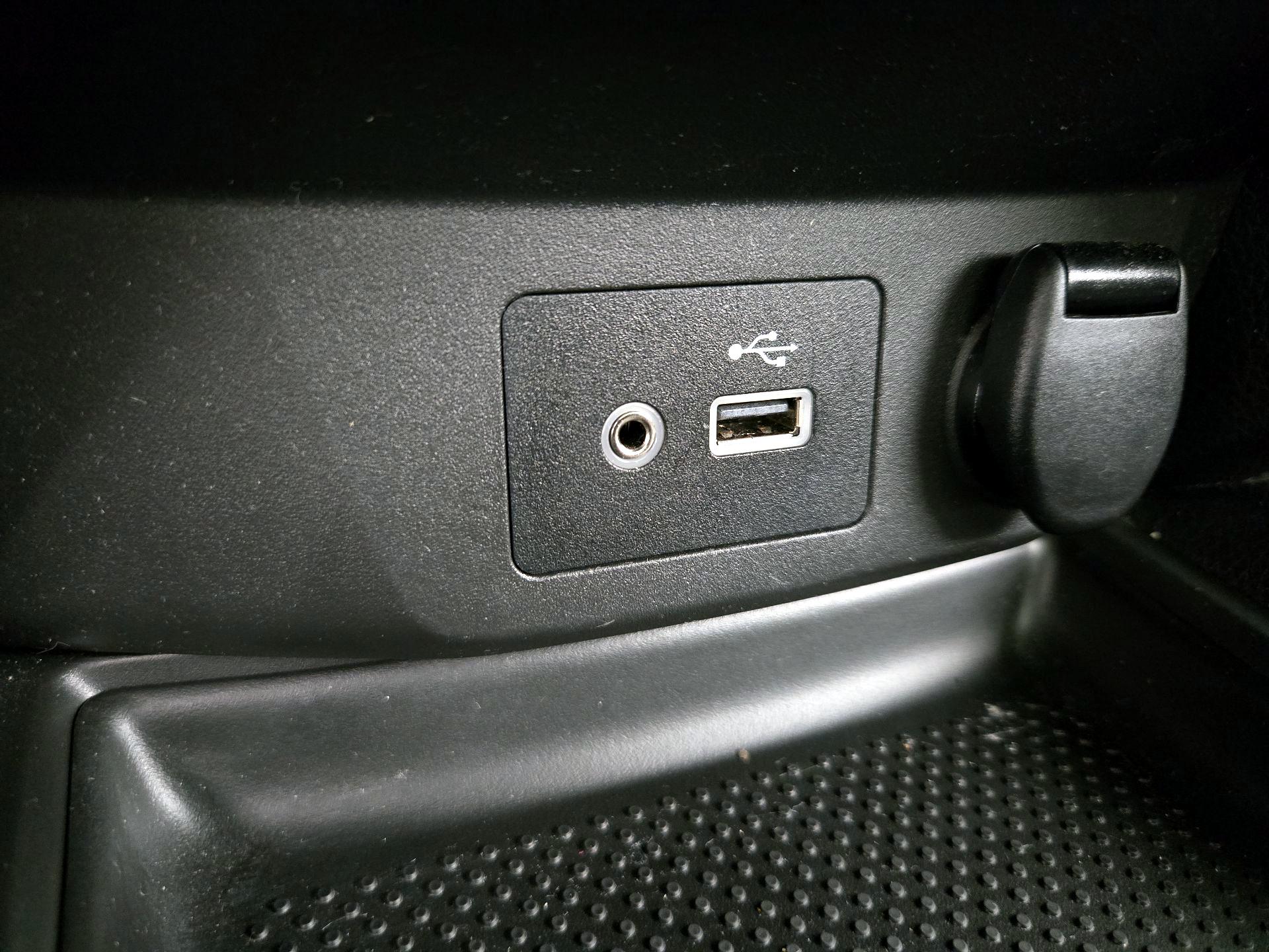 Thumbnail: 2018 Nissan Rogue - 19