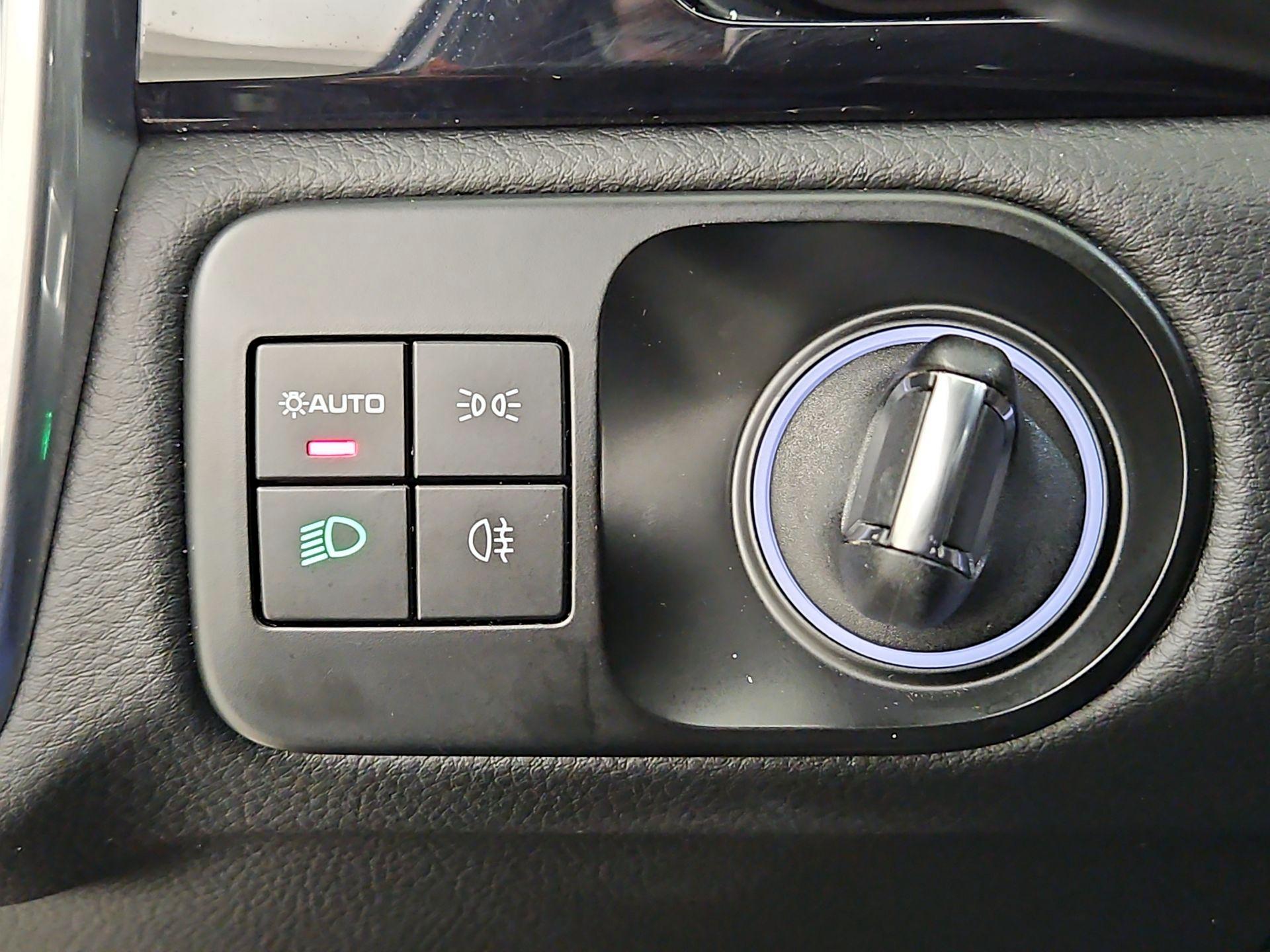 Thumbnail: 2023 Porsche Cayenne - 13