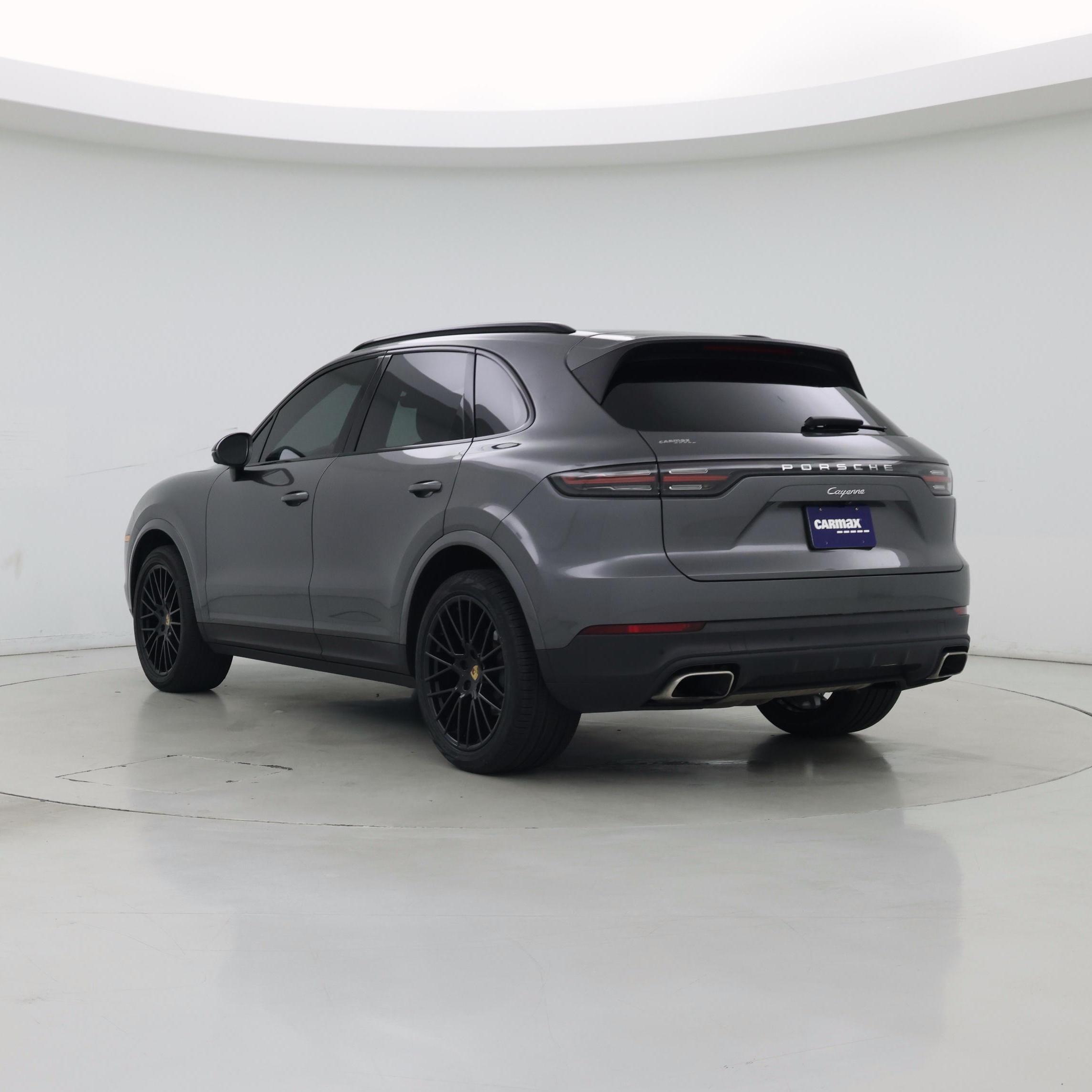 Thumbnail: 2023 Porsche Cayenne - 2