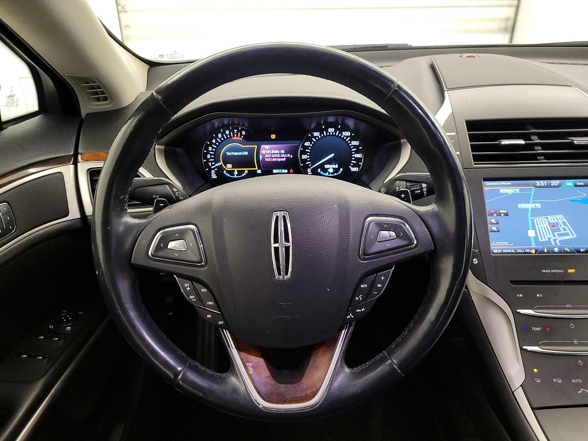 Thumbnail: 2016 Lincoln MKZ - 10