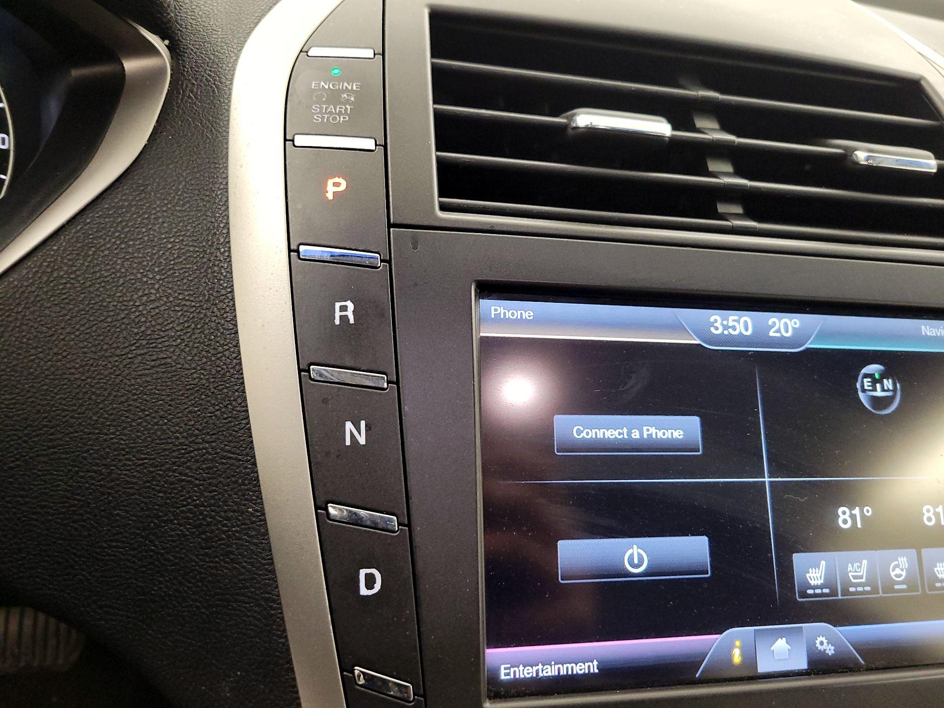 Thumbnail: 2016 Lincoln MKZ - 18