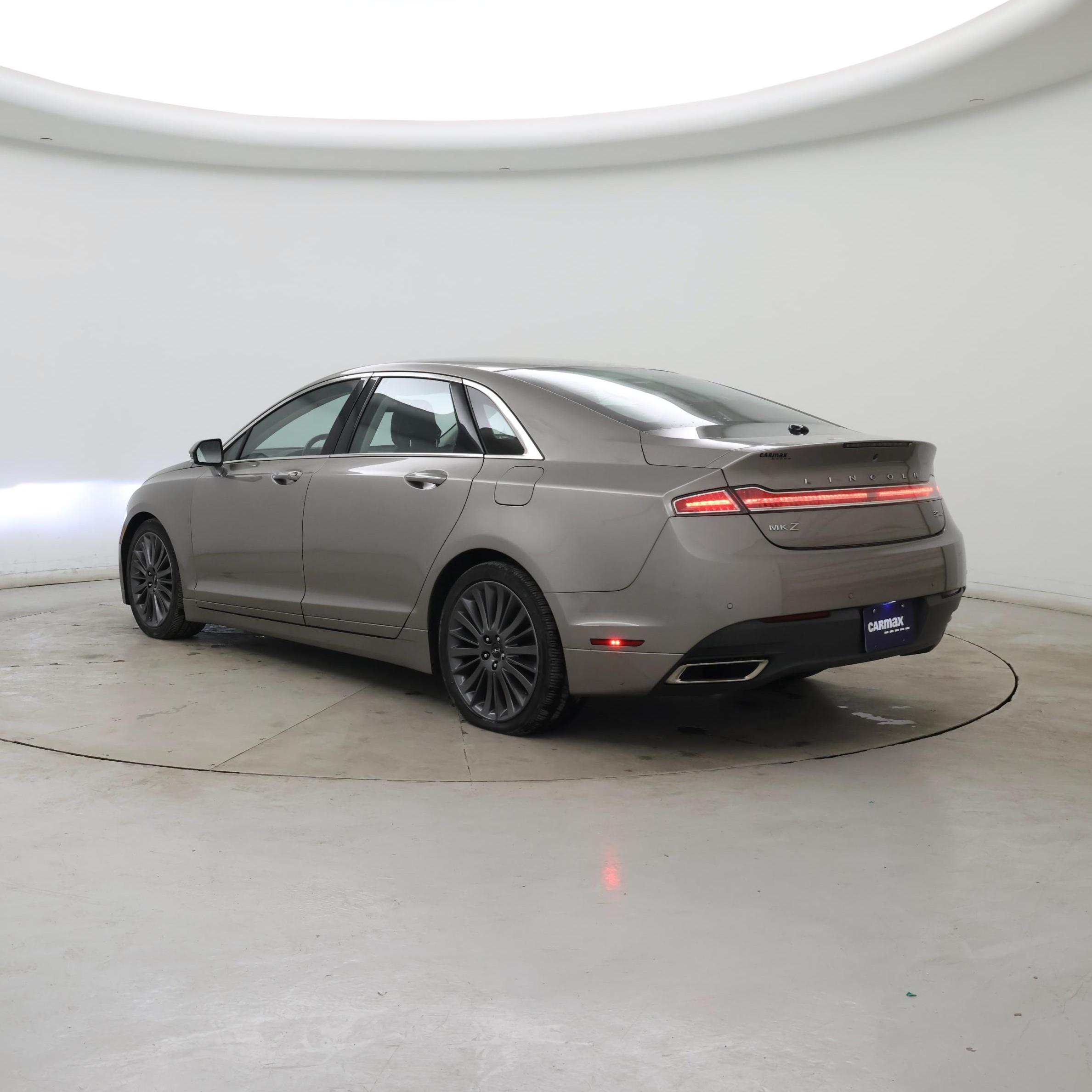 Thumbnail: 2016 Lincoln MKZ - 2