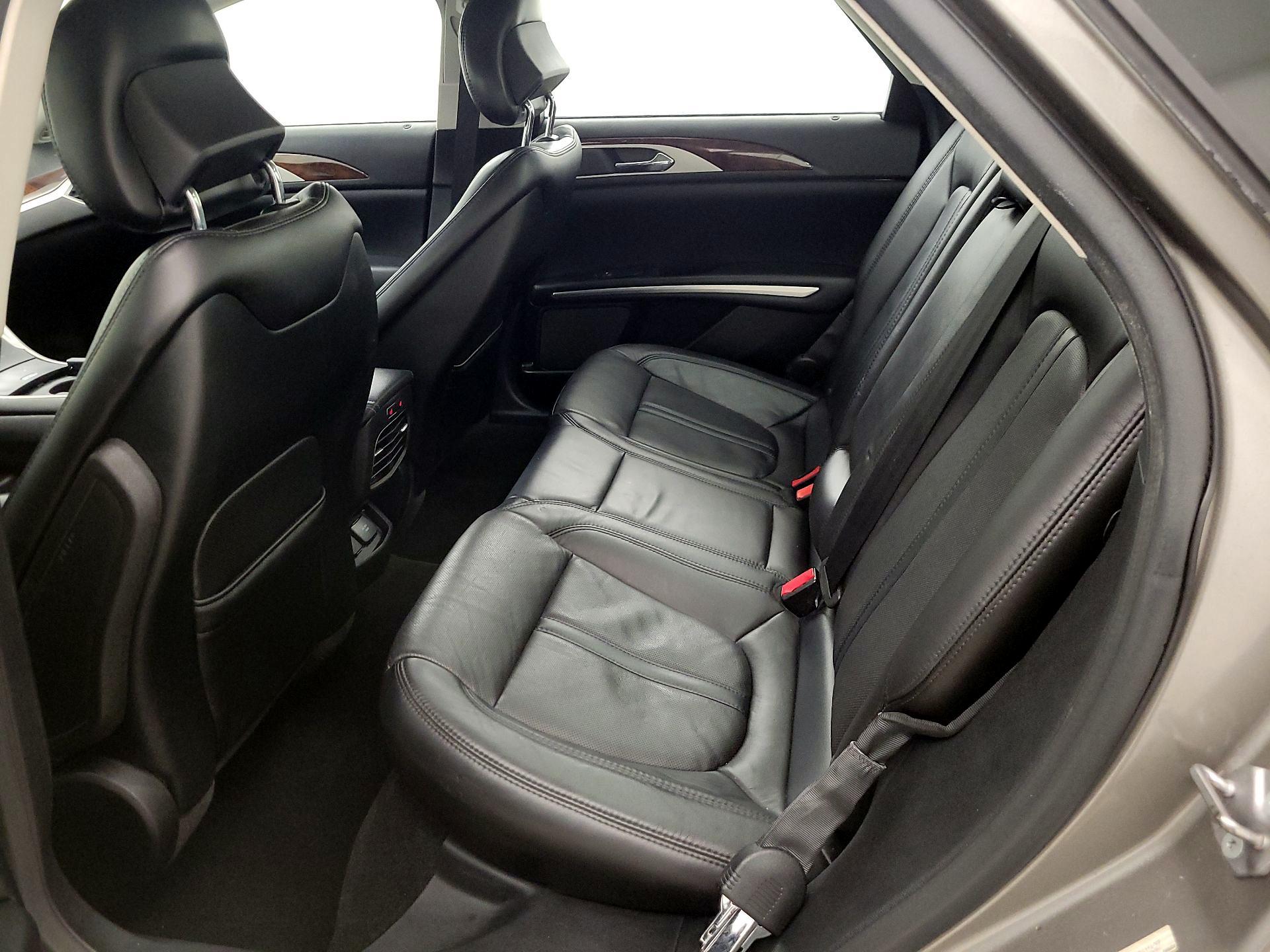 Thumbnail: 2016 Lincoln MKZ - 19