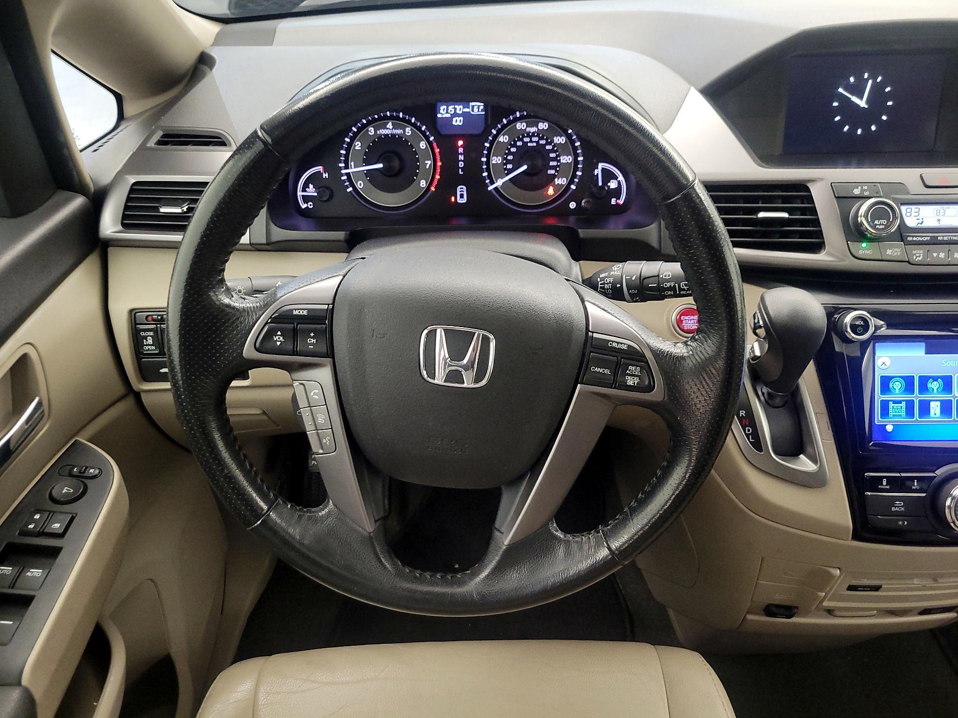 Thumbnail: 2014 Honda Odyssey - 10