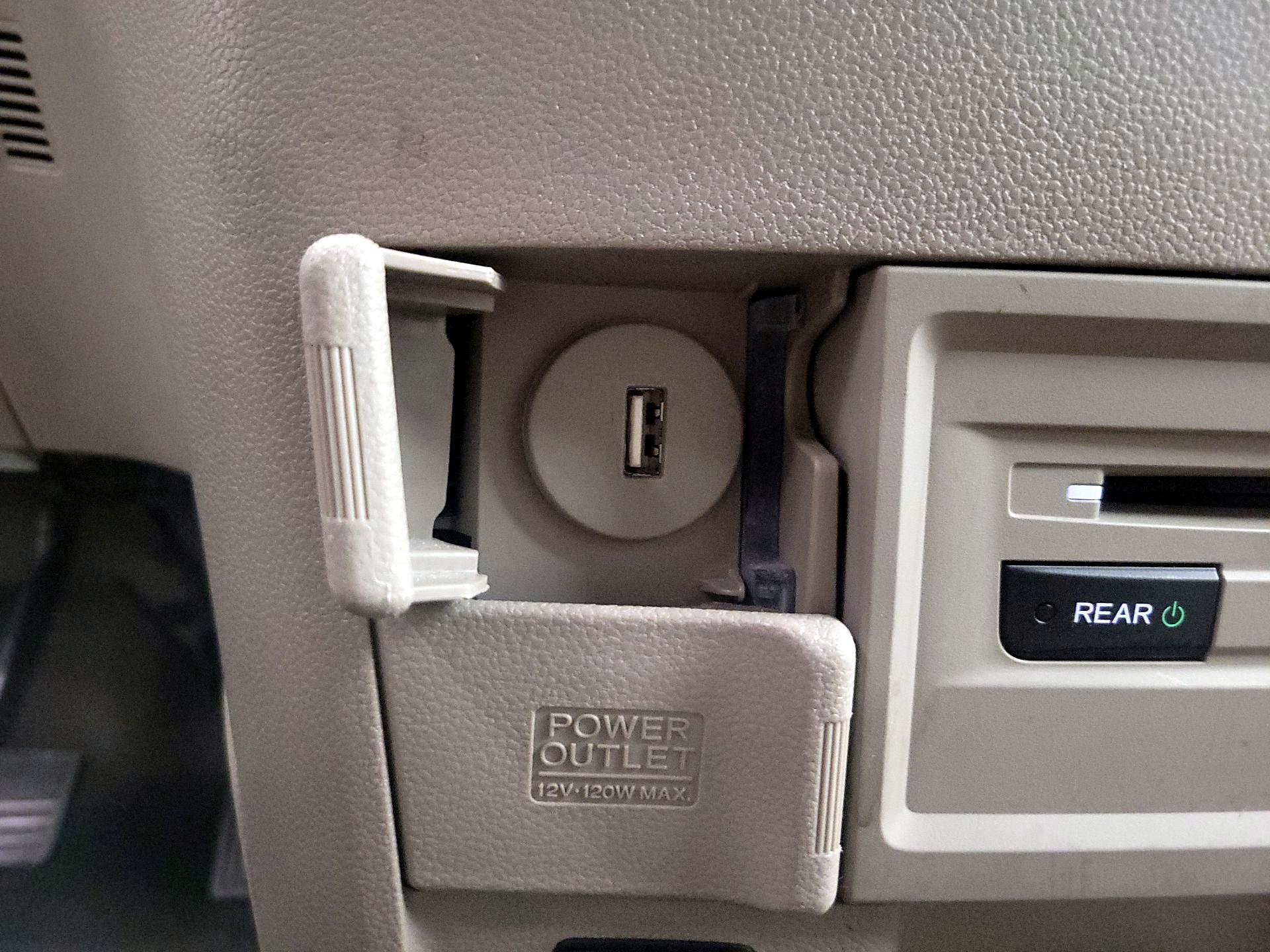 Thumbnail: 2014 Honda Odyssey - 18