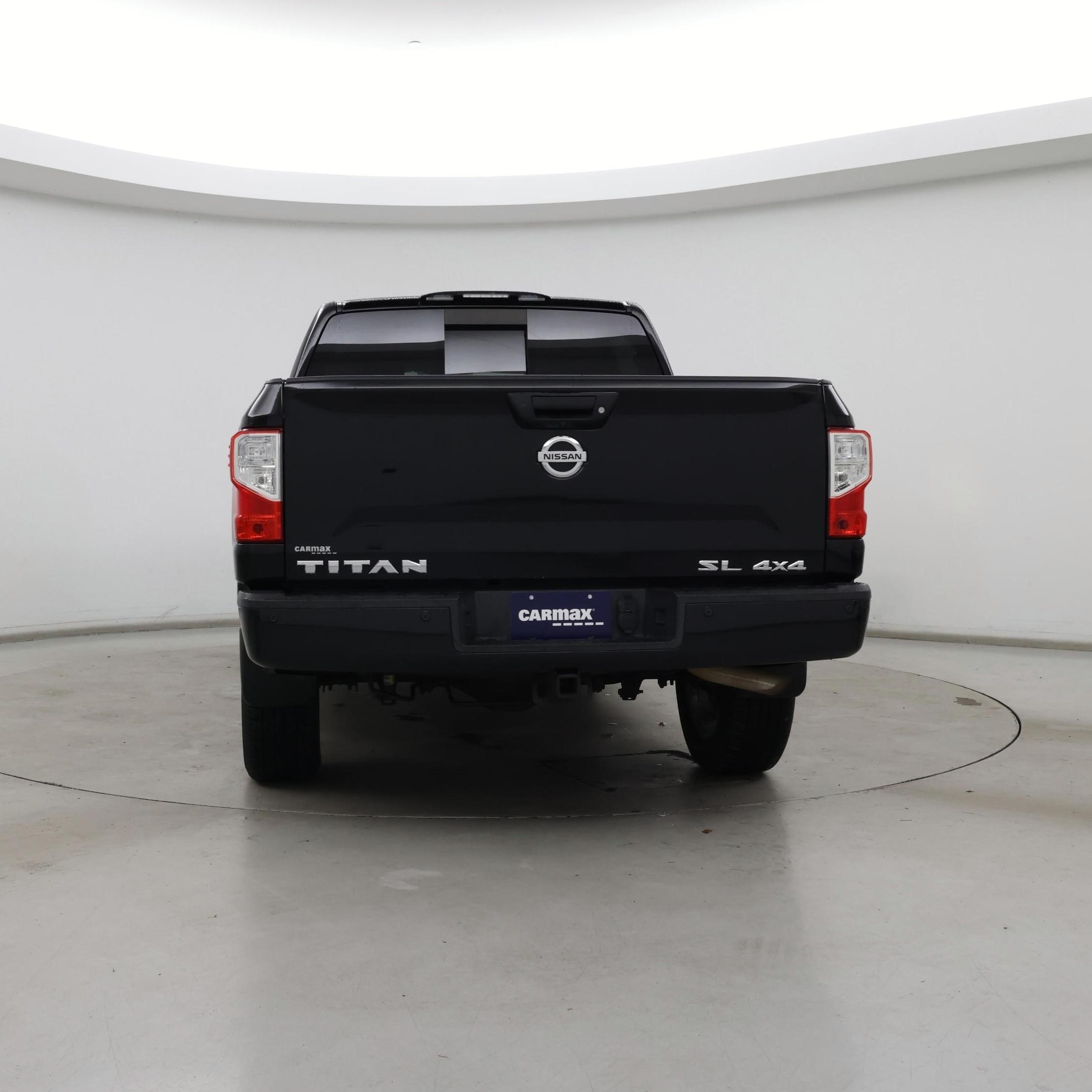 Thumbnail: 2017 Nissan Titan - 6