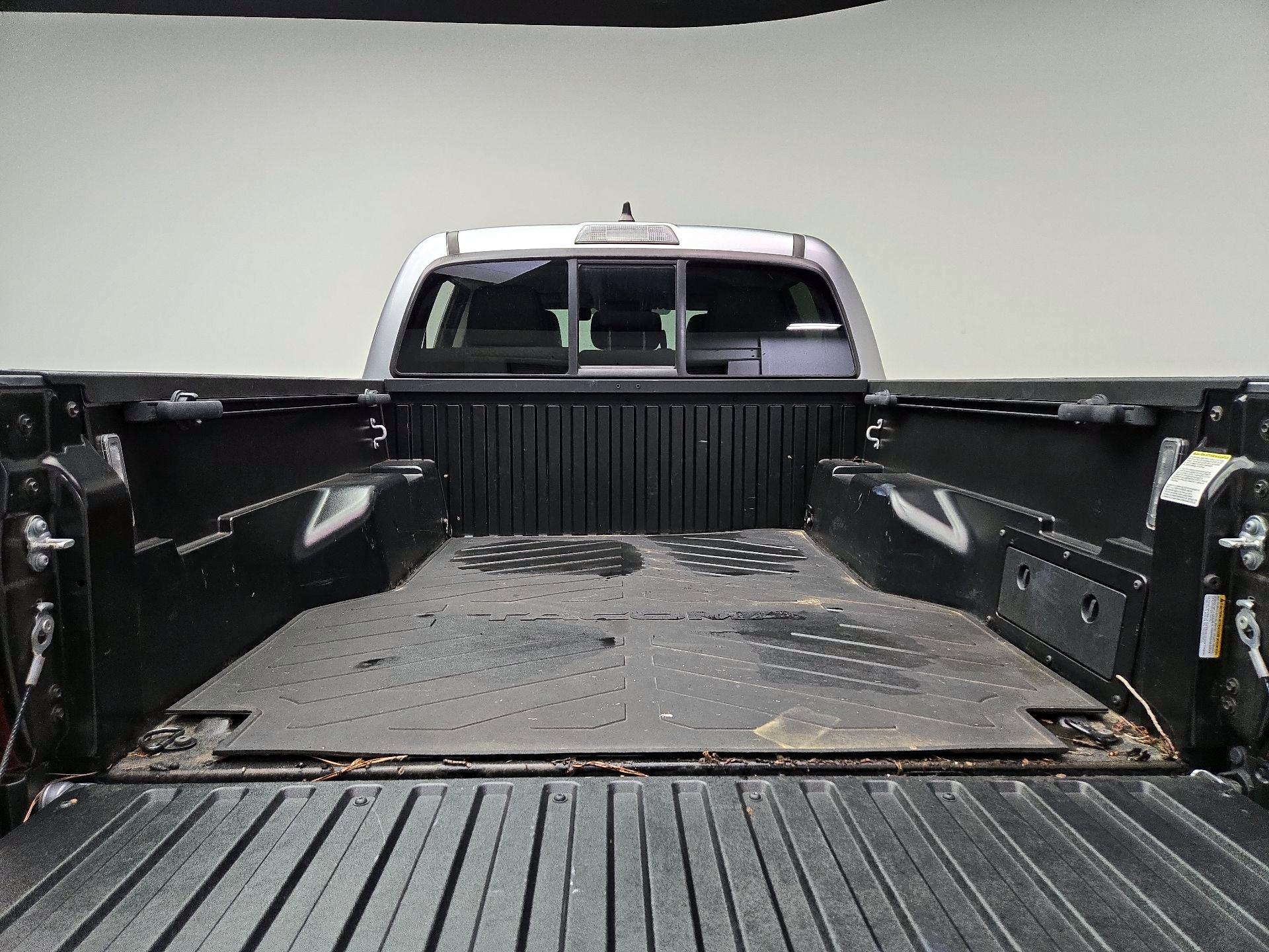 Thumbnail: 2022 Toyota Tacoma - 20