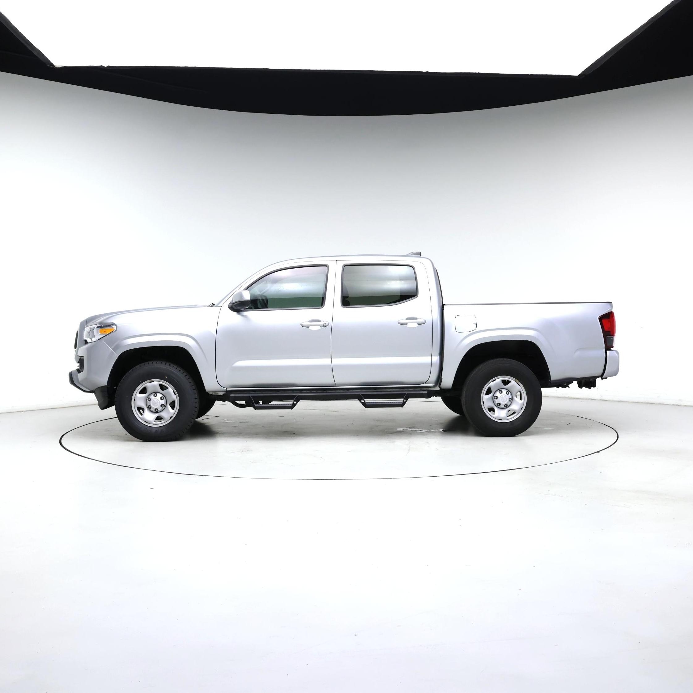 Thumbnail: 2022 Toyota Tacoma - 3