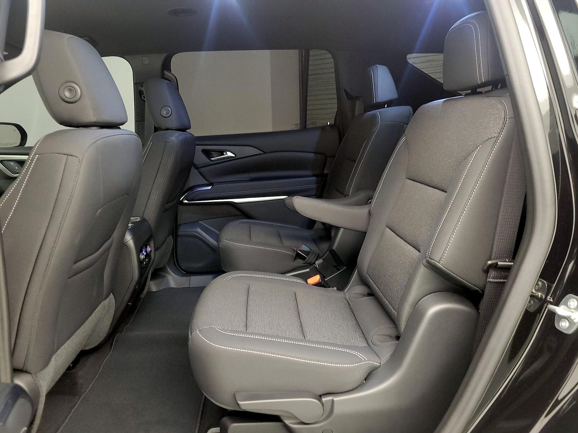 Thumbnail: 2024 Chevrolet Traverse - 19