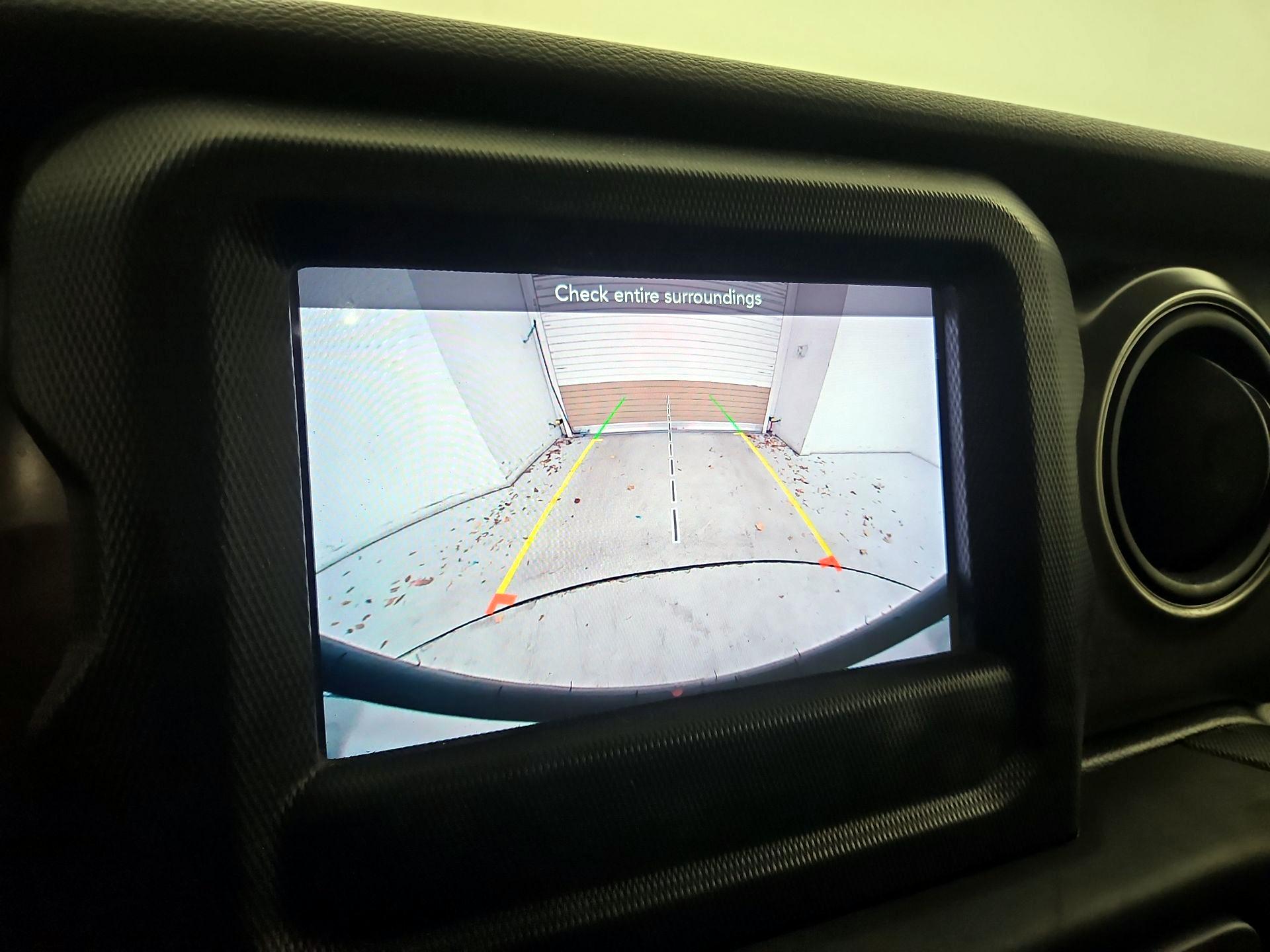 Thumbnail: 2021 Jeep Wrangler - 14