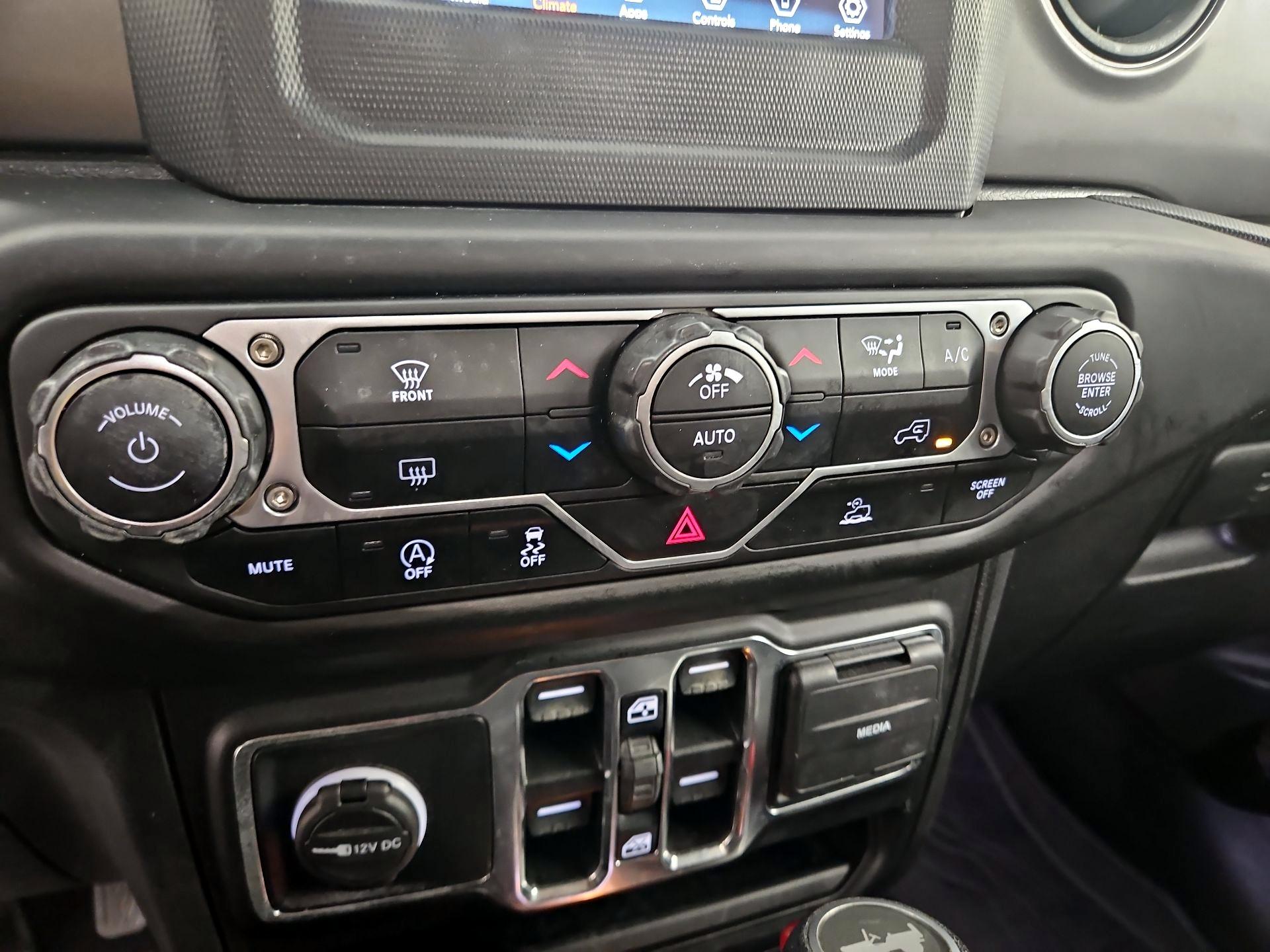 Thumbnail: 2021 Jeep Wrangler - 16