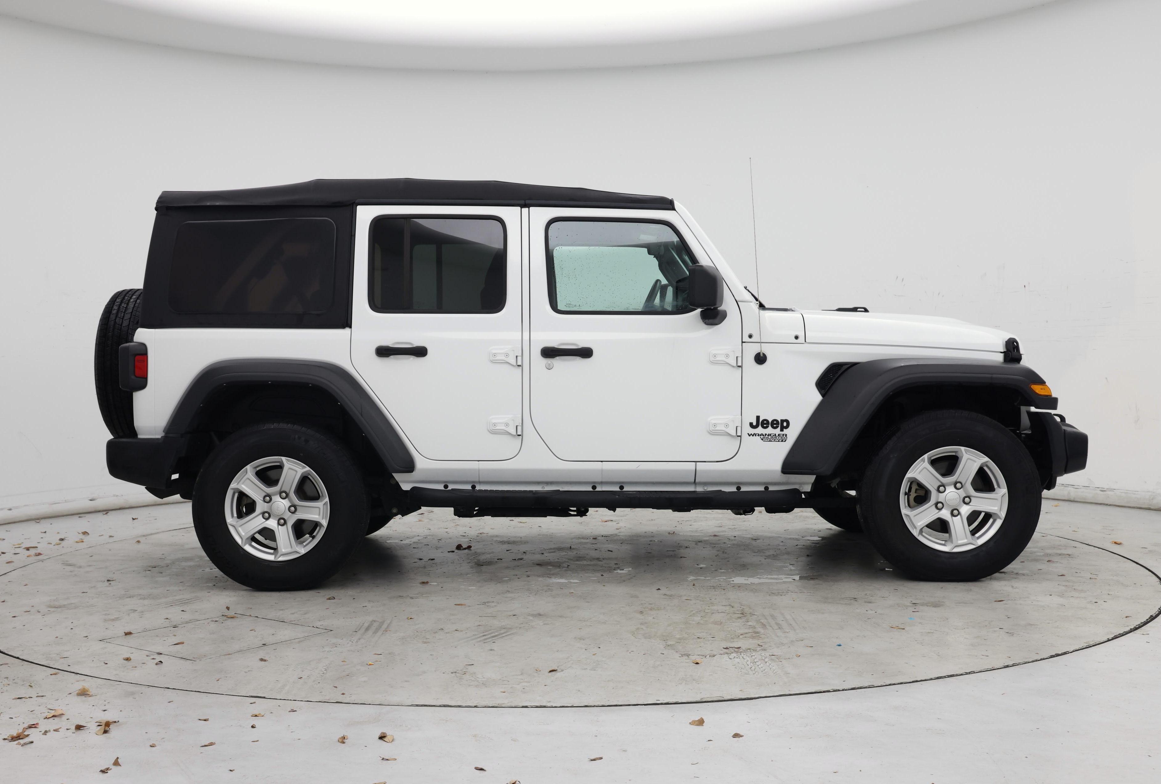 Thumbnail: 2021 Jeep Wrangler - 7