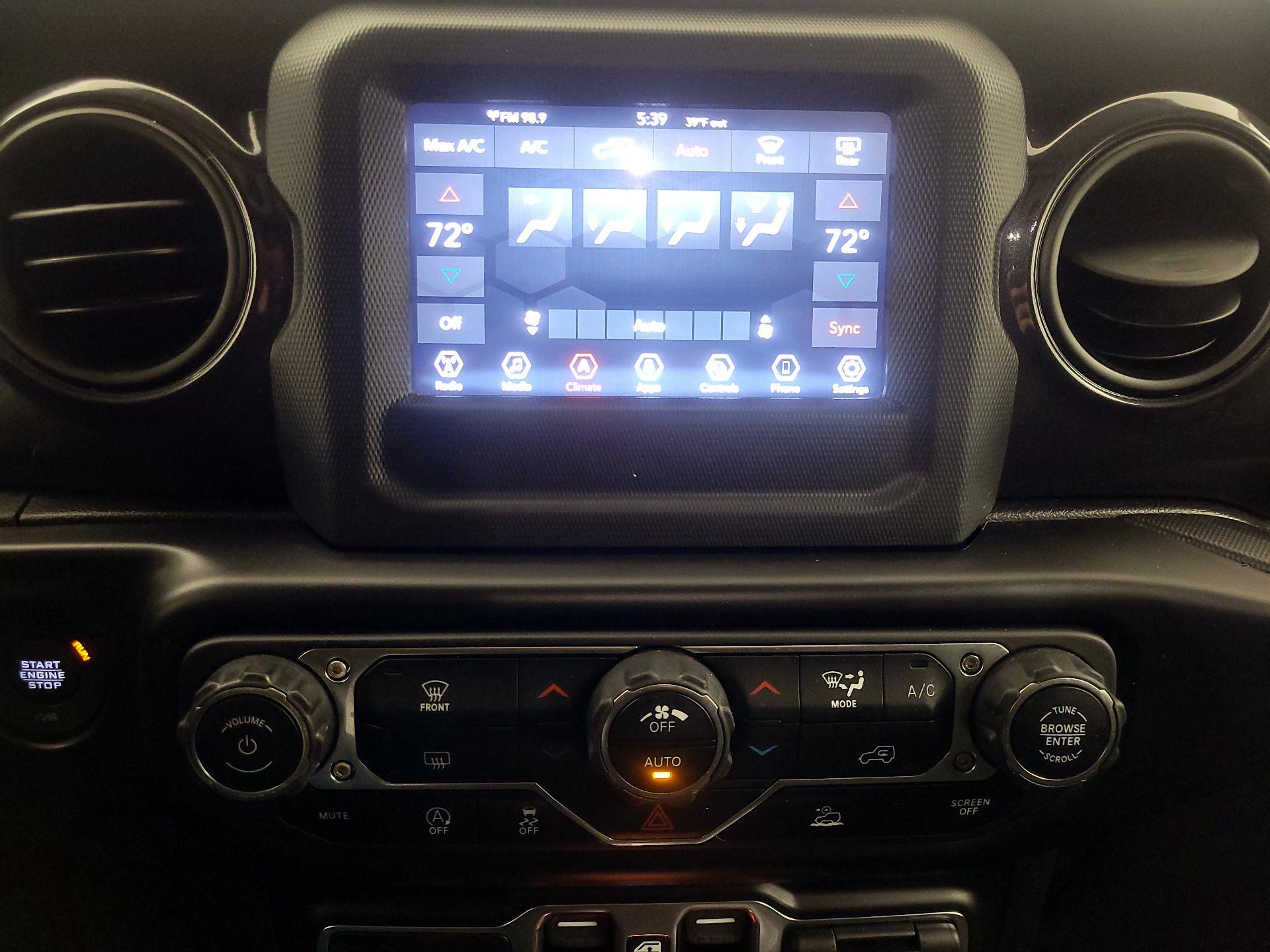 Thumbnail: 2021 Jeep Wrangler - 16