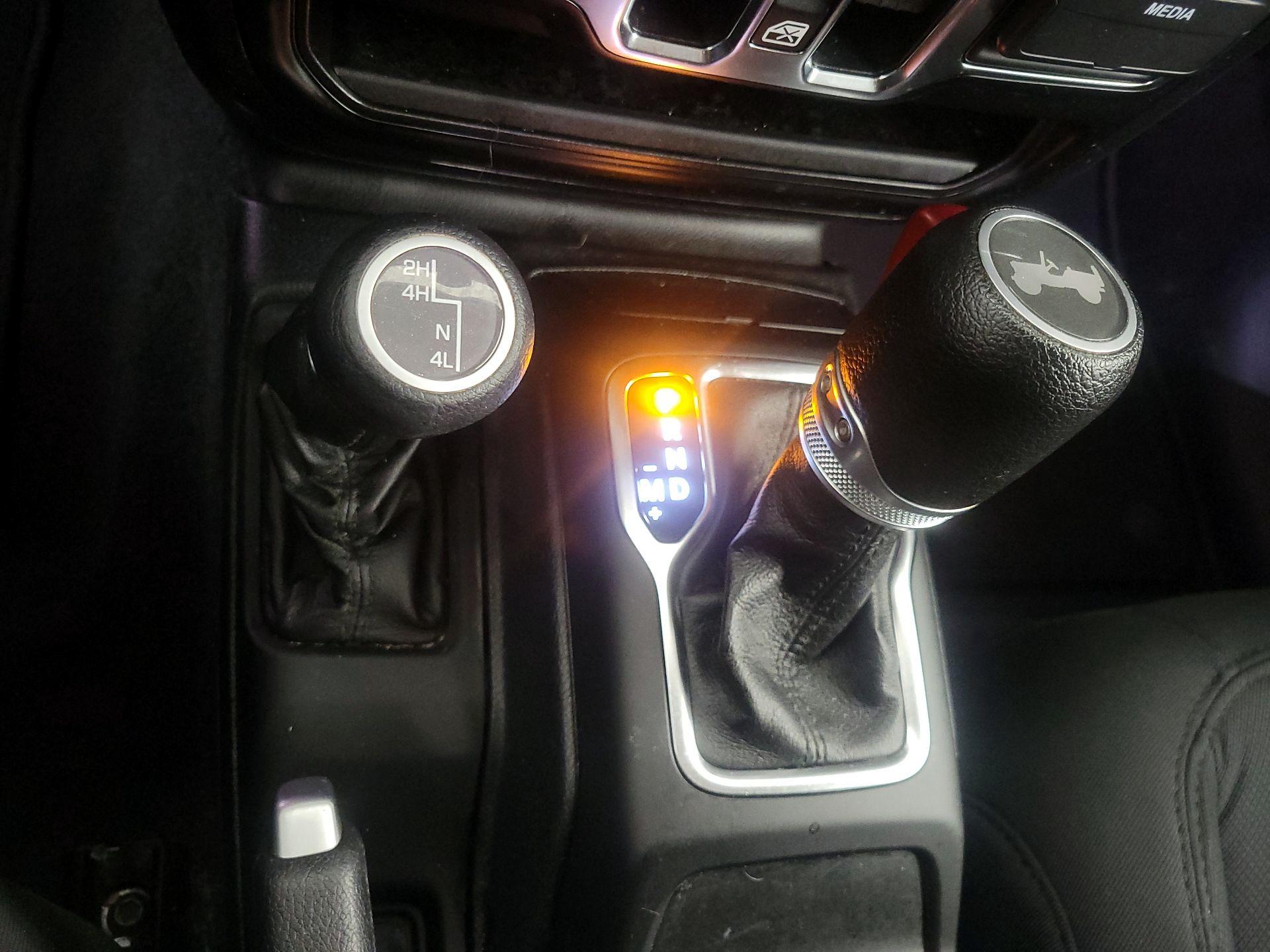 Thumbnail: 2021 Jeep Wrangler - 17