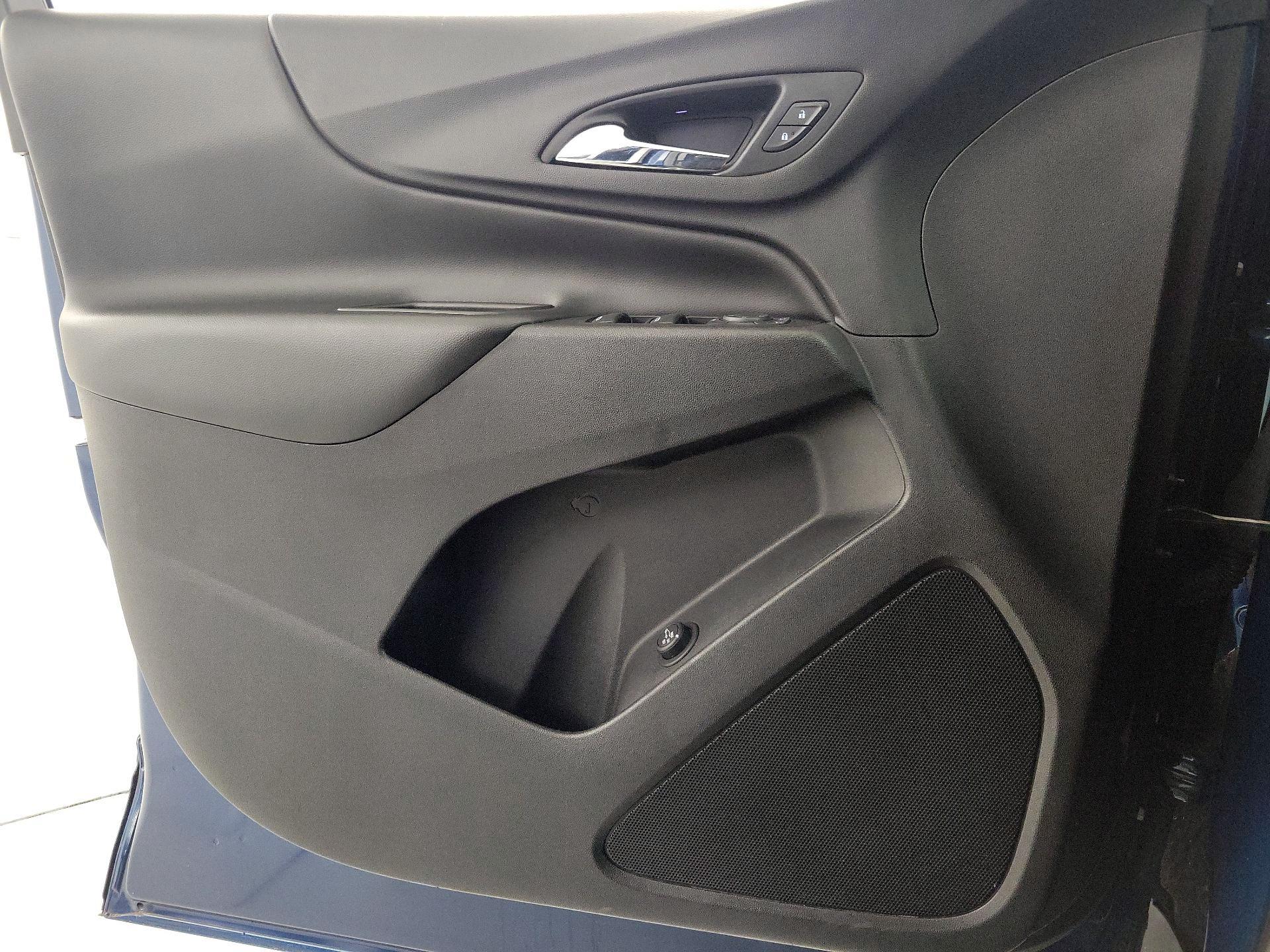 Thumbnail: 2020 Chevrolet Equinox - 12