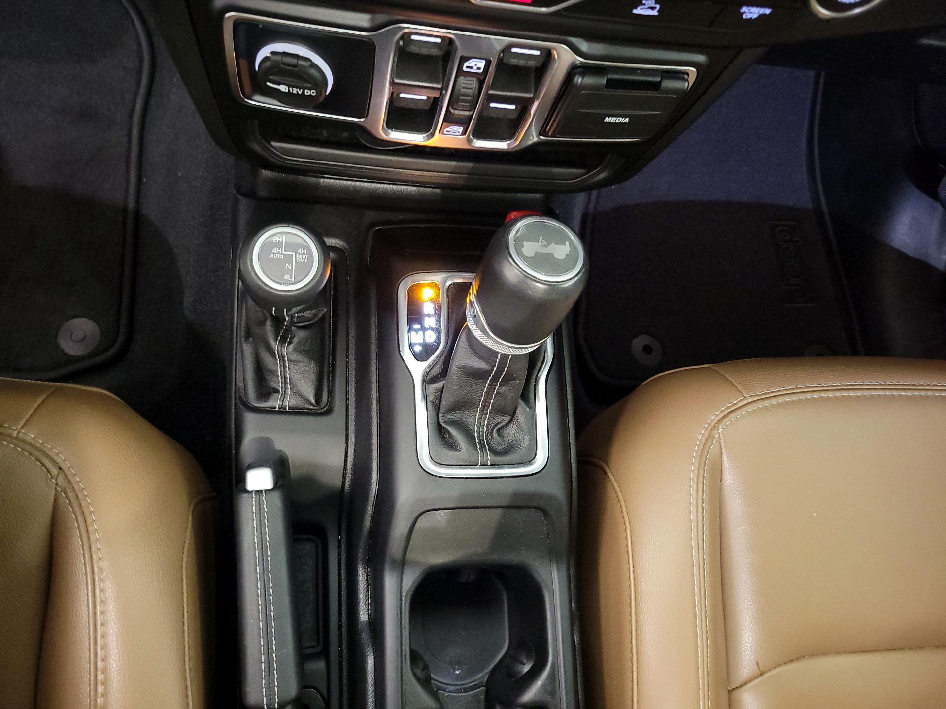 Thumbnail: 2023 Jeep Wrangler - 18