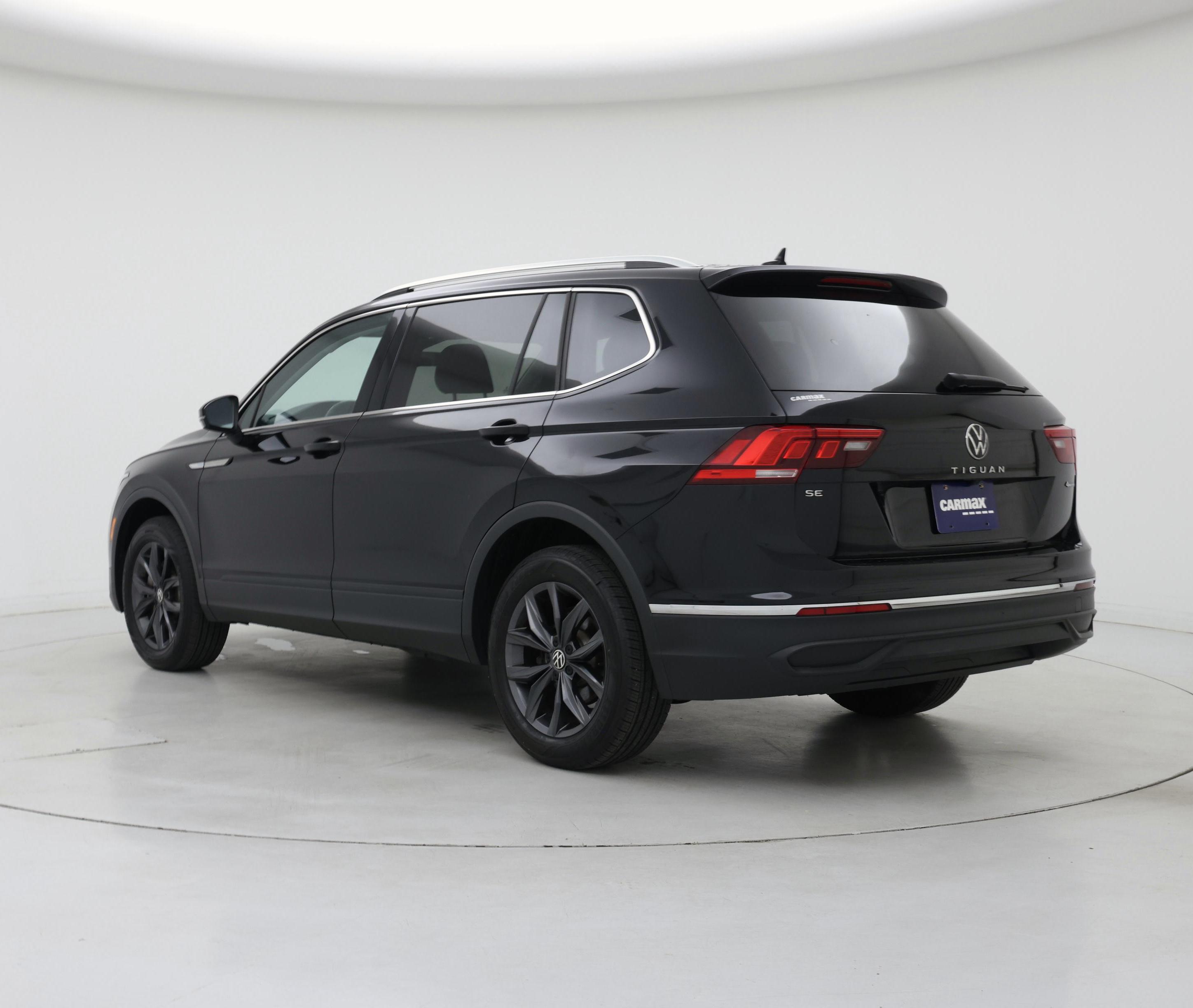 Thumbnail: 2022 Volkswagen Tiguan - 2