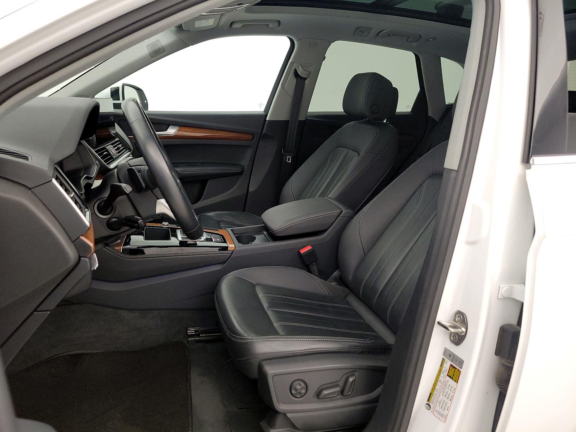 Thumbnail: 2023 Audi Q5 - 11