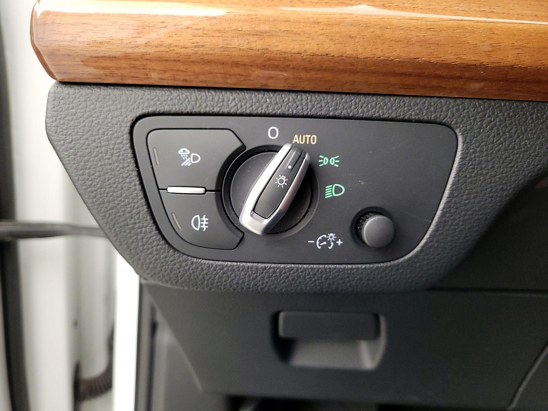 Thumbnail: 2023 Audi Q5 - 13