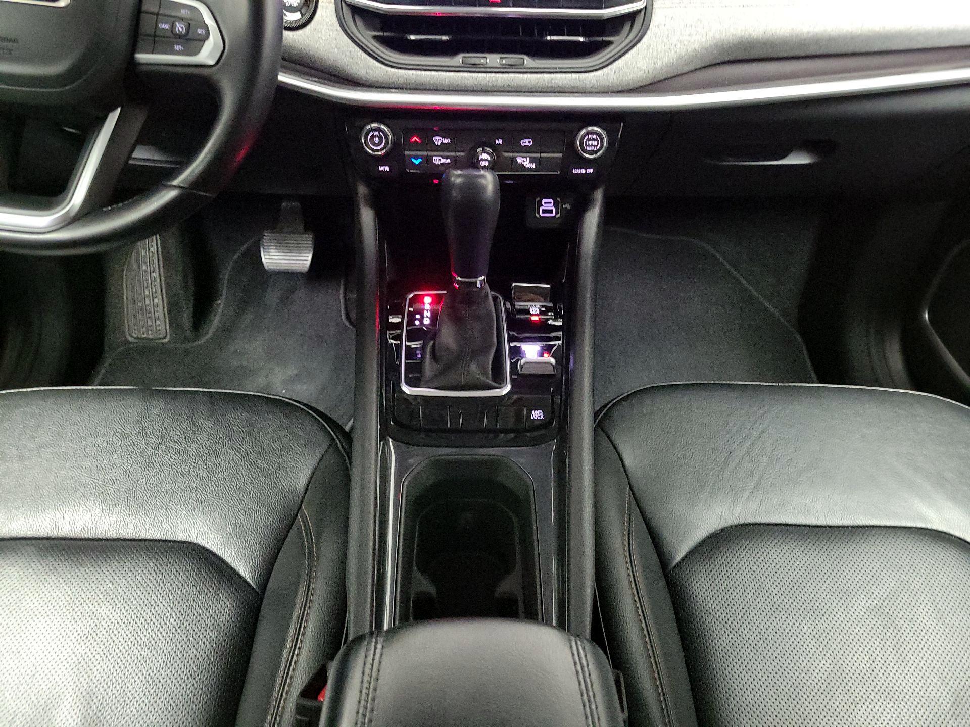 Thumbnail: 2022 Jeep Compass - 17