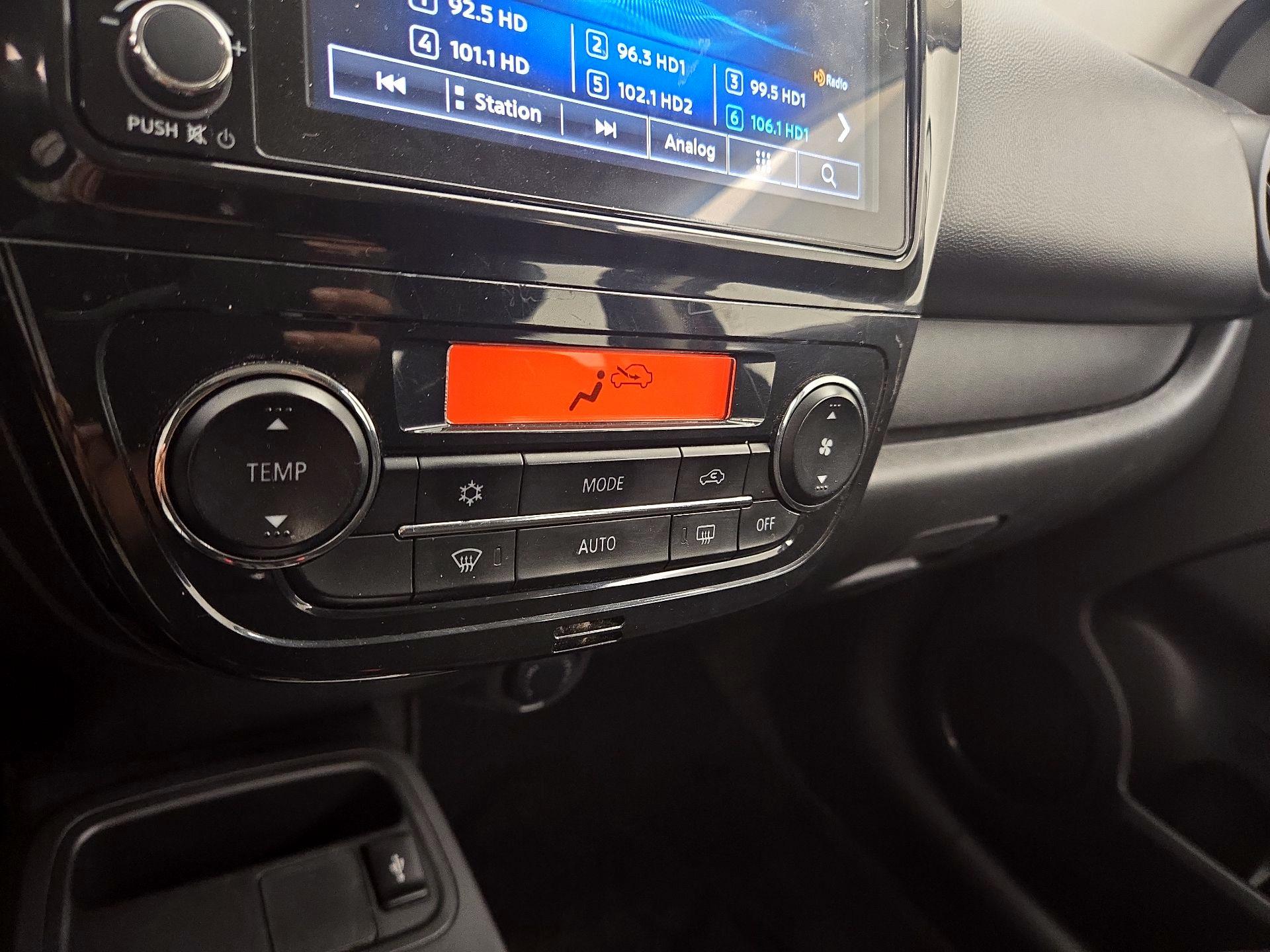 Thumbnail: 2021 Mitsubishi Mirage - 16