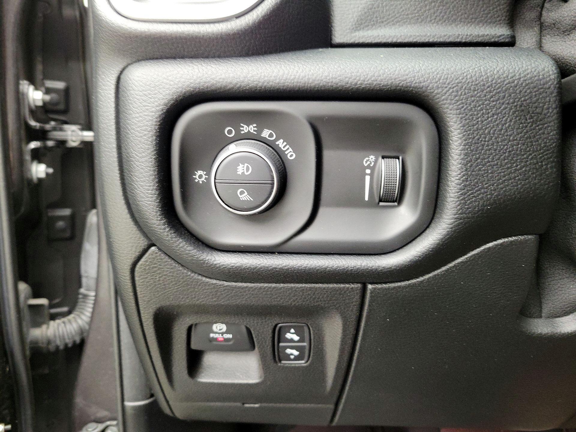 Thumbnail: 2021 RAM 1500 - 13