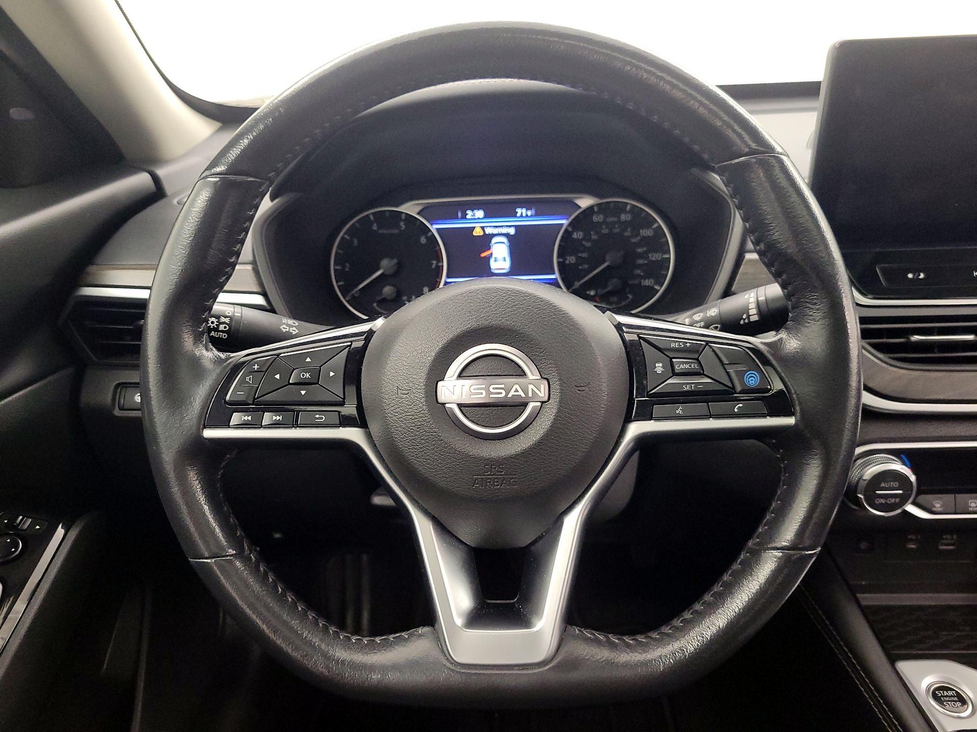 Thumbnail: 2023 Nissan Altima - 10