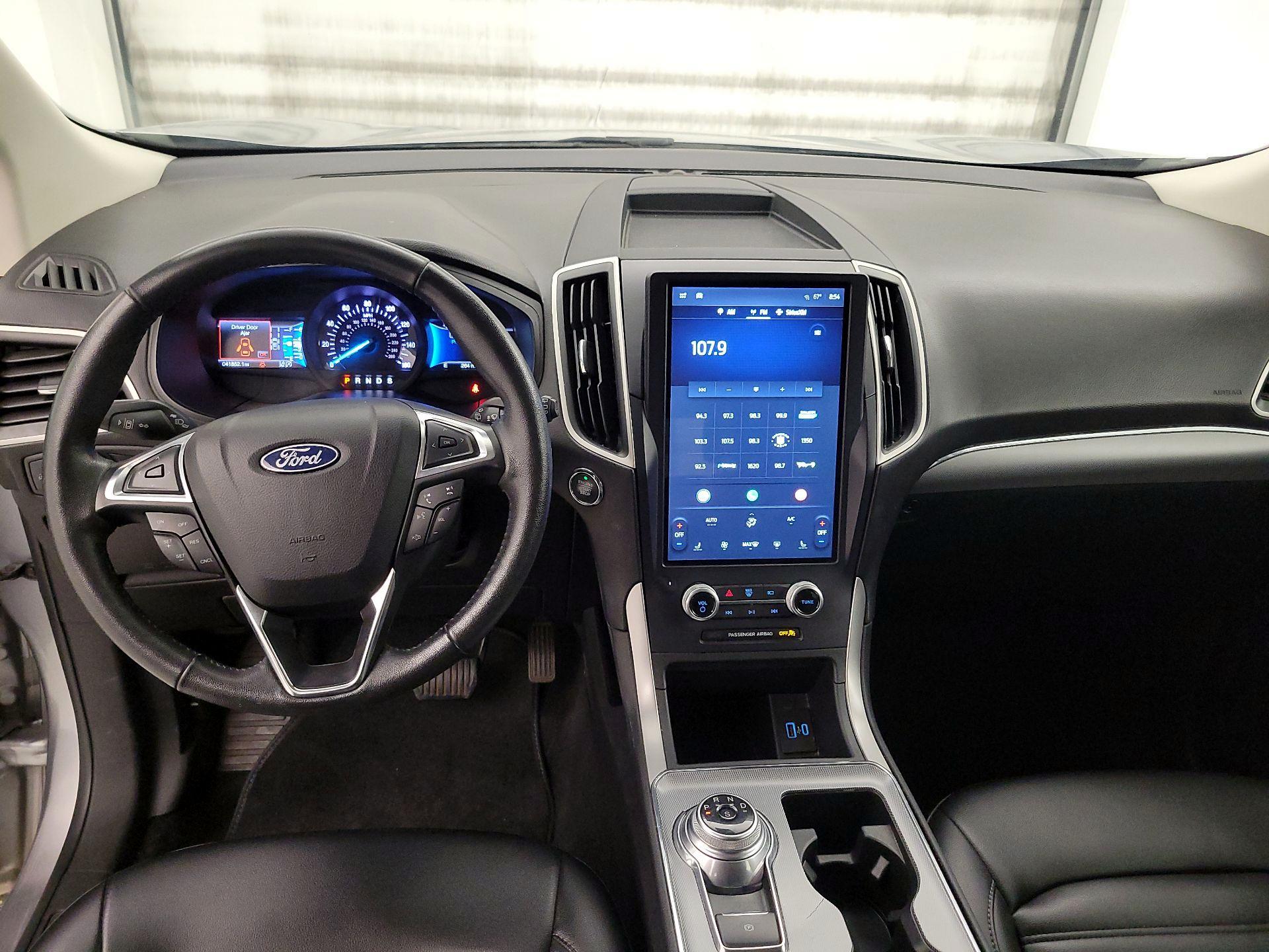 Thumbnail: 2022 Ford Edge - 9