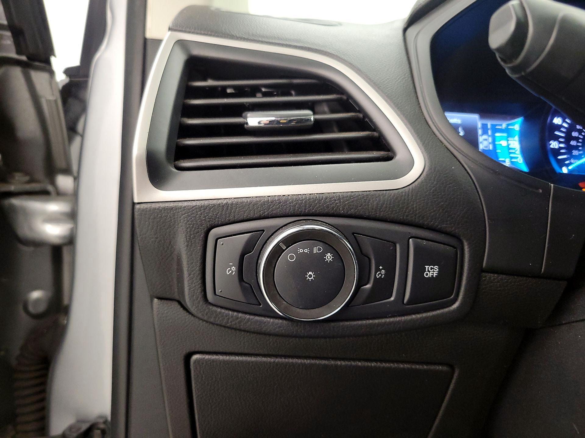 Thumbnail: 2022 Ford Edge - 13