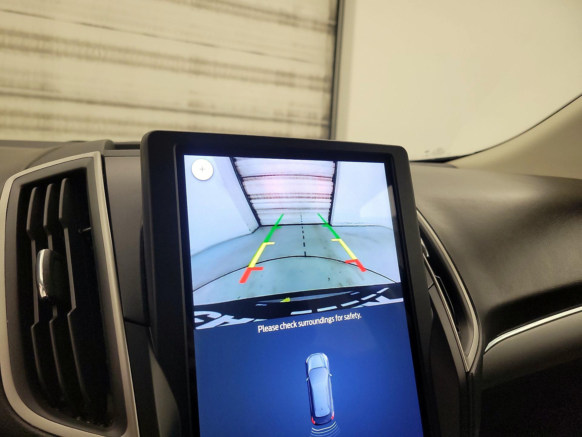 Thumbnail: 2022 Ford Edge - 14