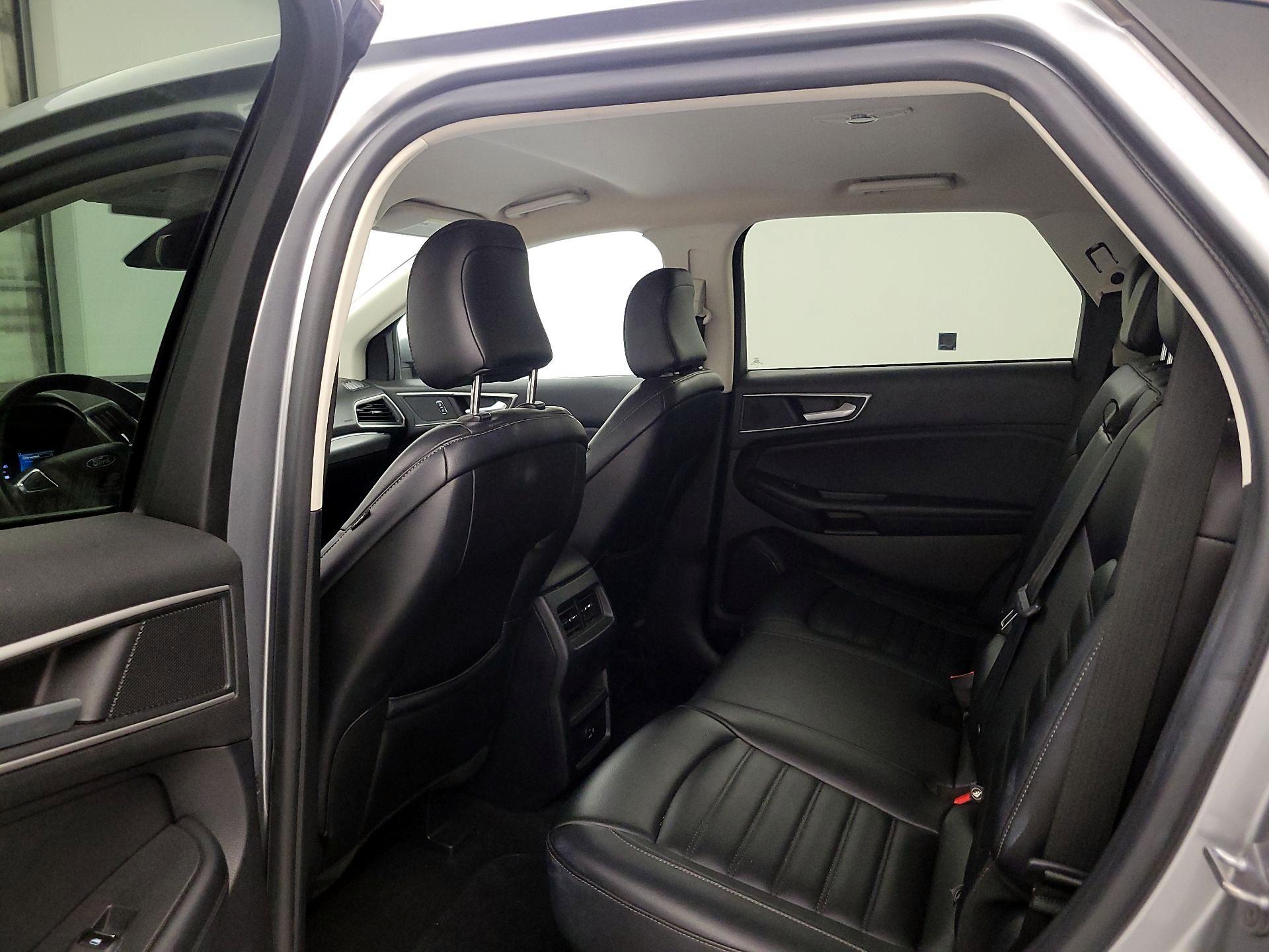 Thumbnail: 2022 Ford Edge - 19