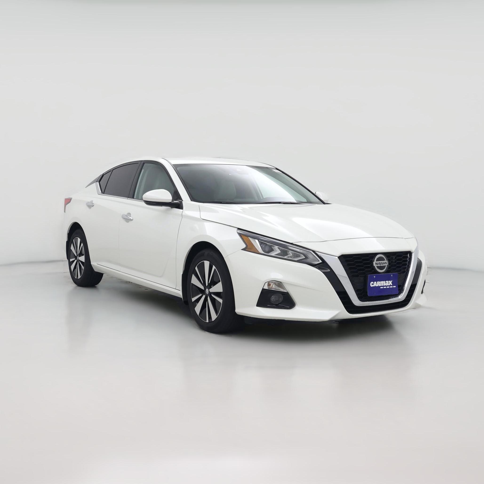 Thumbnail: 2022 Nissan Altima - 1