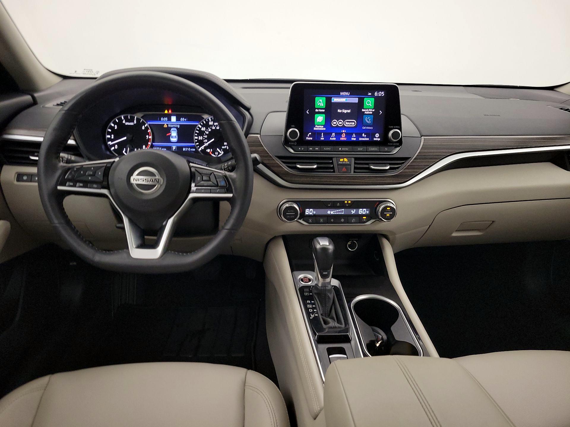 Thumbnail: 2022 Nissan Altima - 9