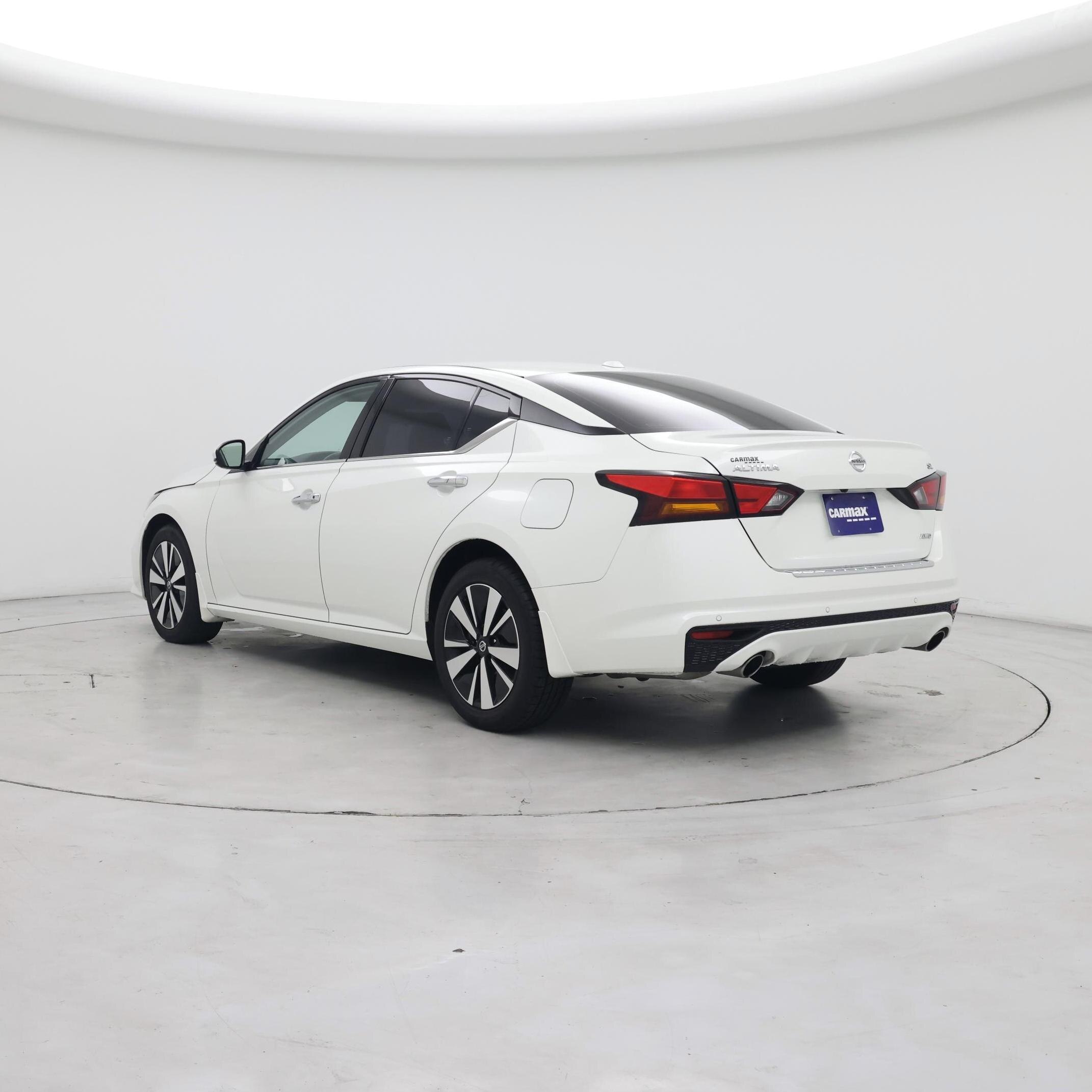 Thumbnail: 2022 Nissan Altima - 2