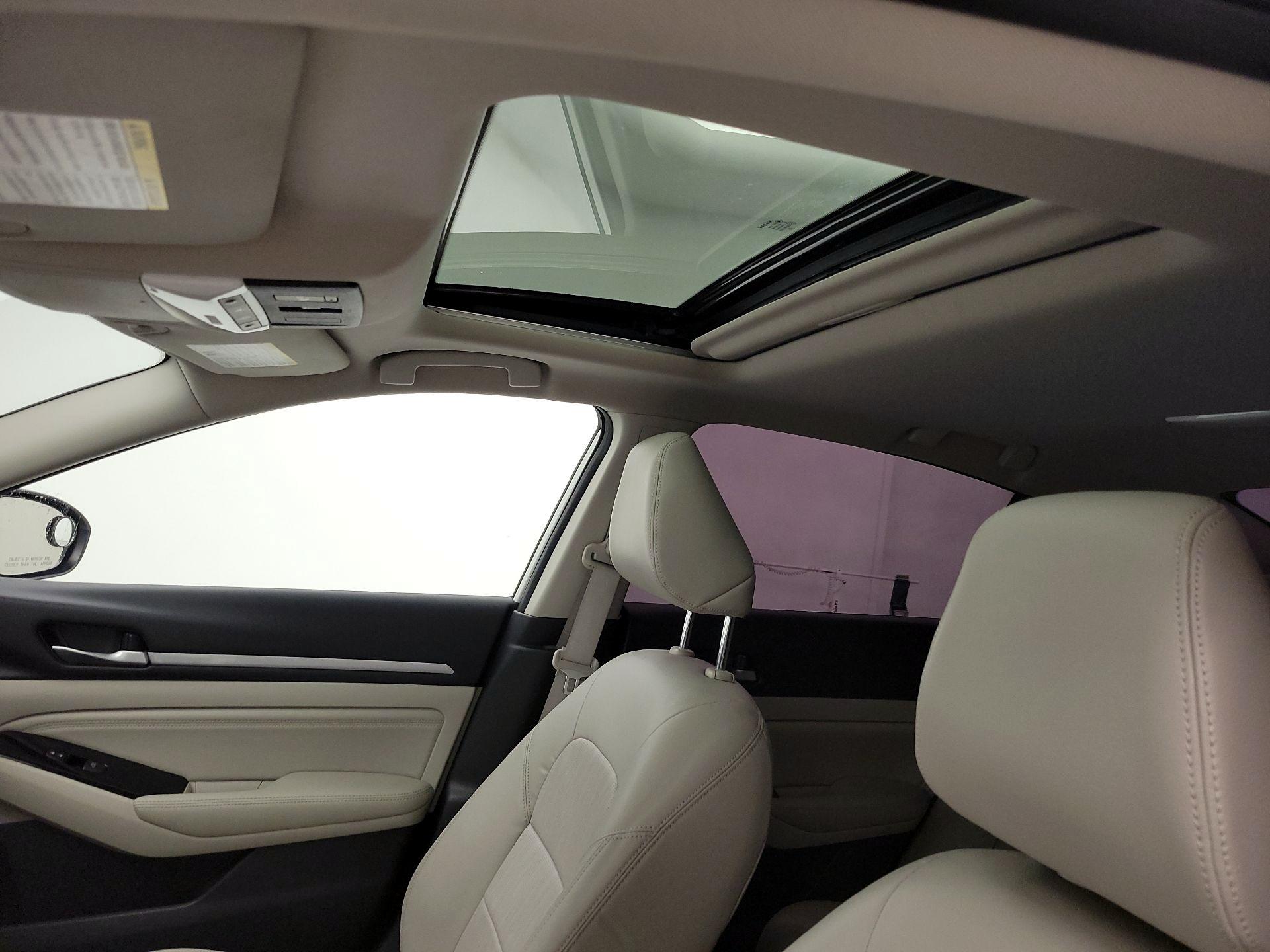 Thumbnail: 2022 Nissan Altima - 19