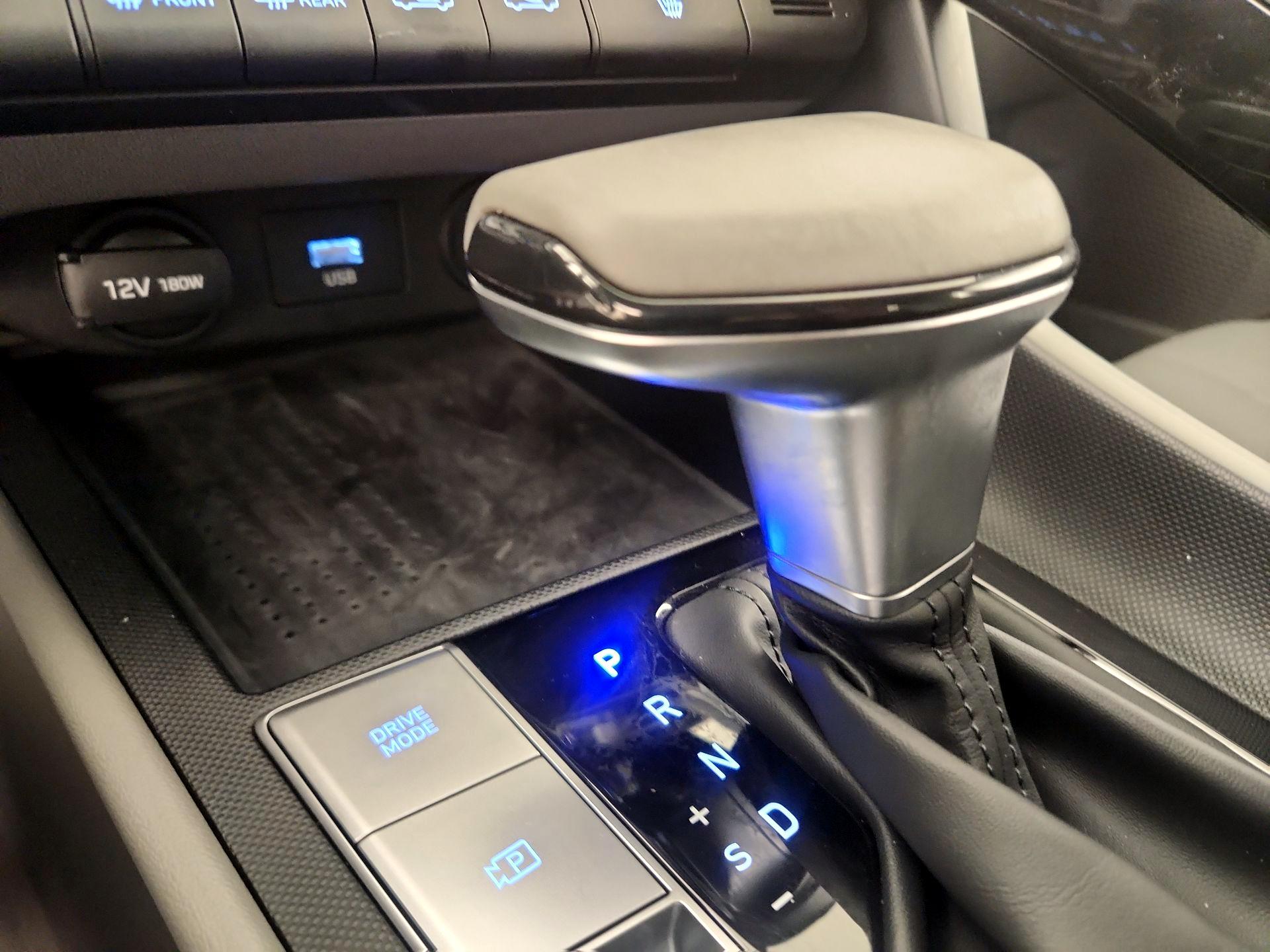 Thumbnail: 2021 Hyundai Elantra - 17