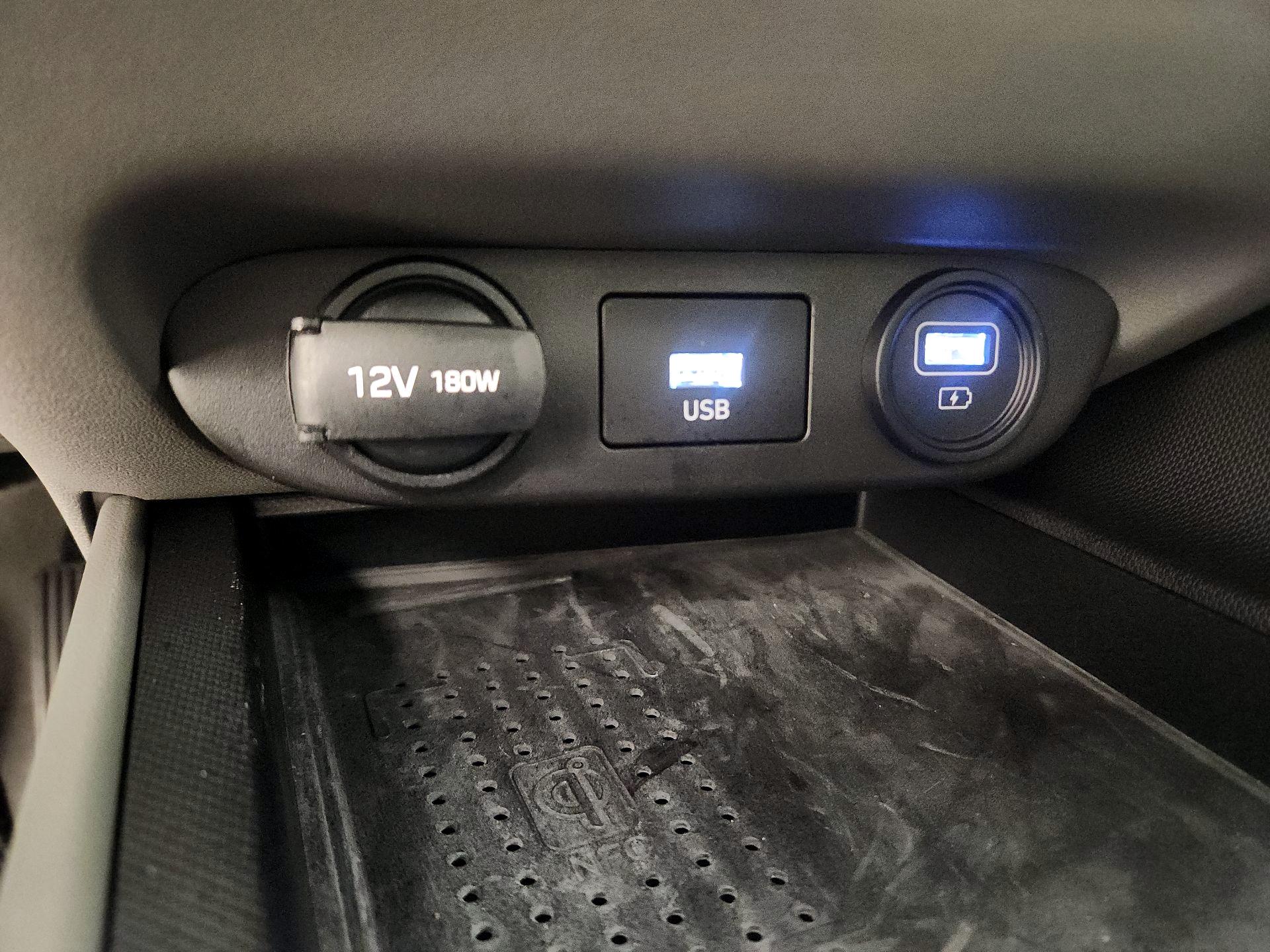 Thumbnail: 2021 Hyundai Elantra - 18