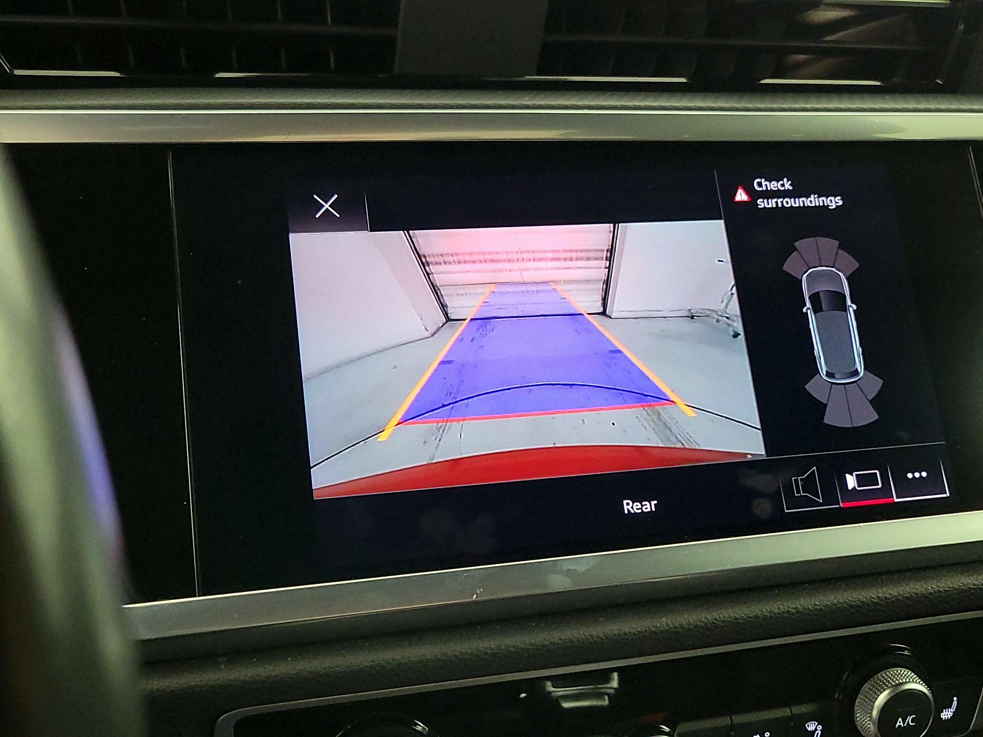 Thumbnail: 2022 Audi Q3 - 13