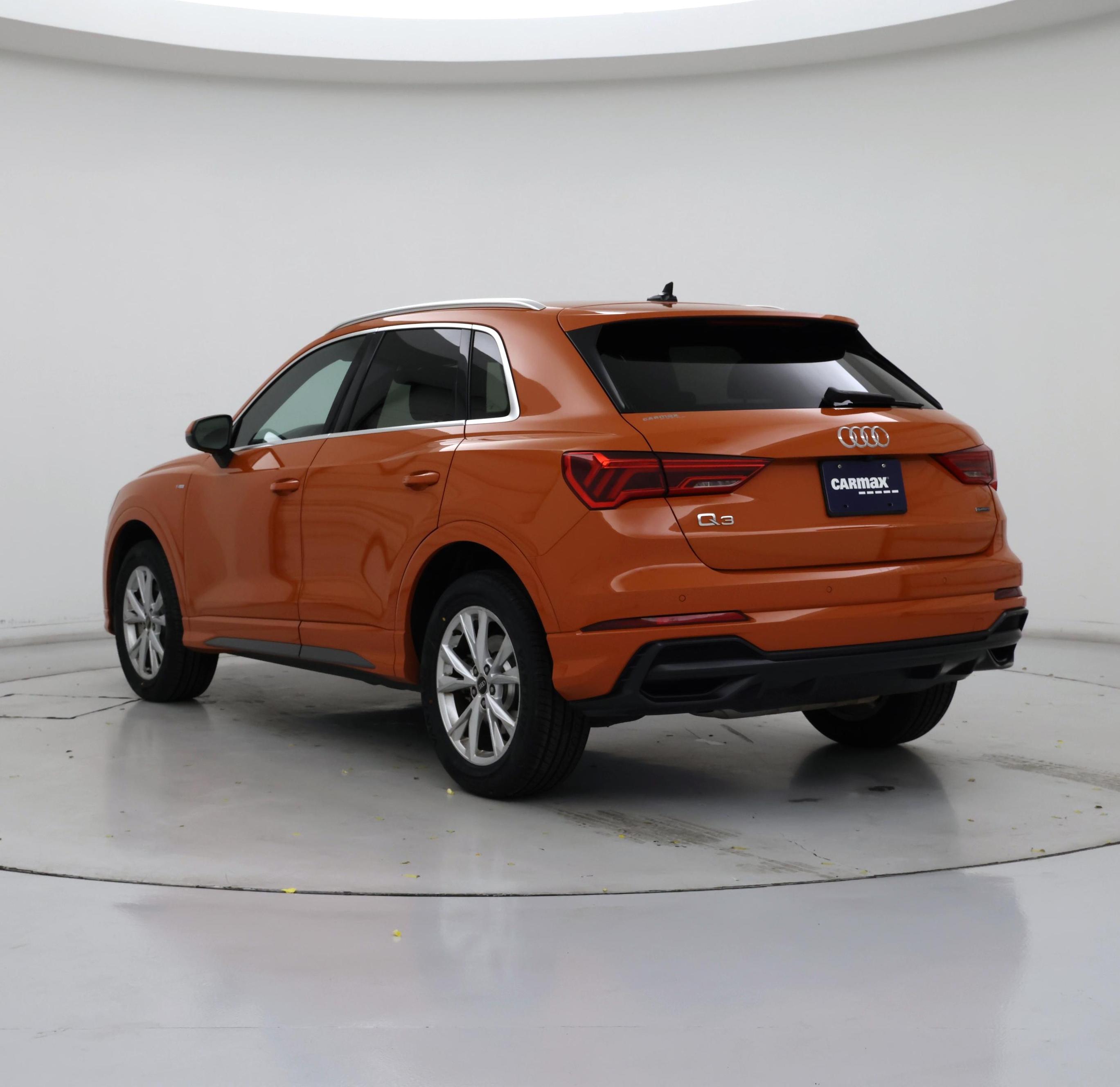 Thumbnail: 2022 Audi Q3 - 2