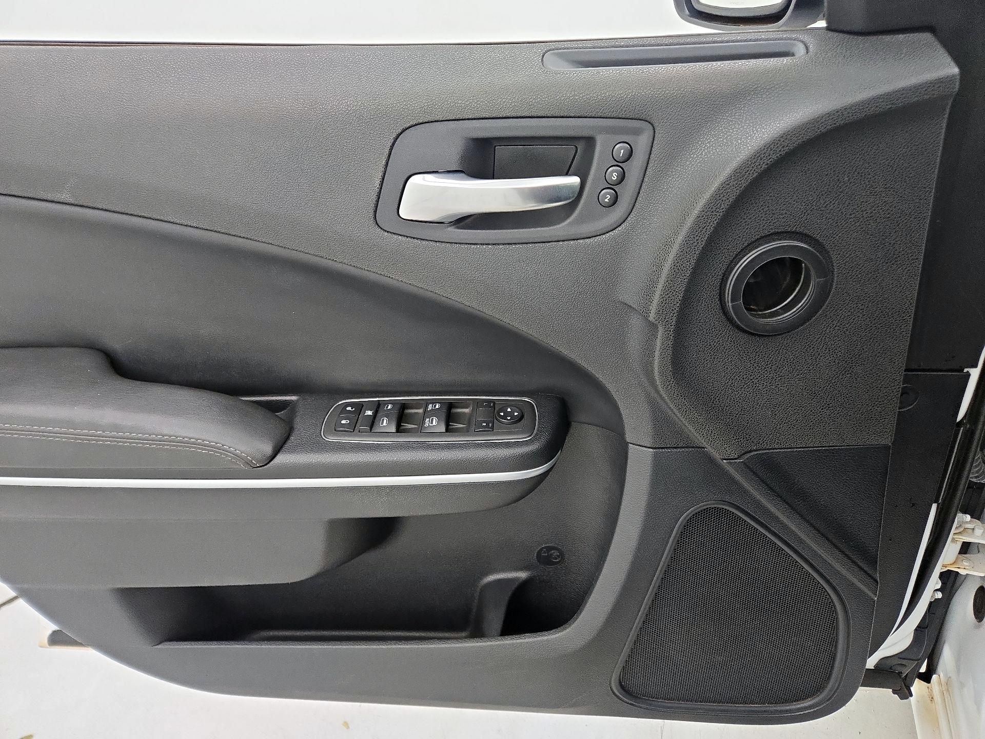 Thumbnail: 2022 Dodge Charger - 12