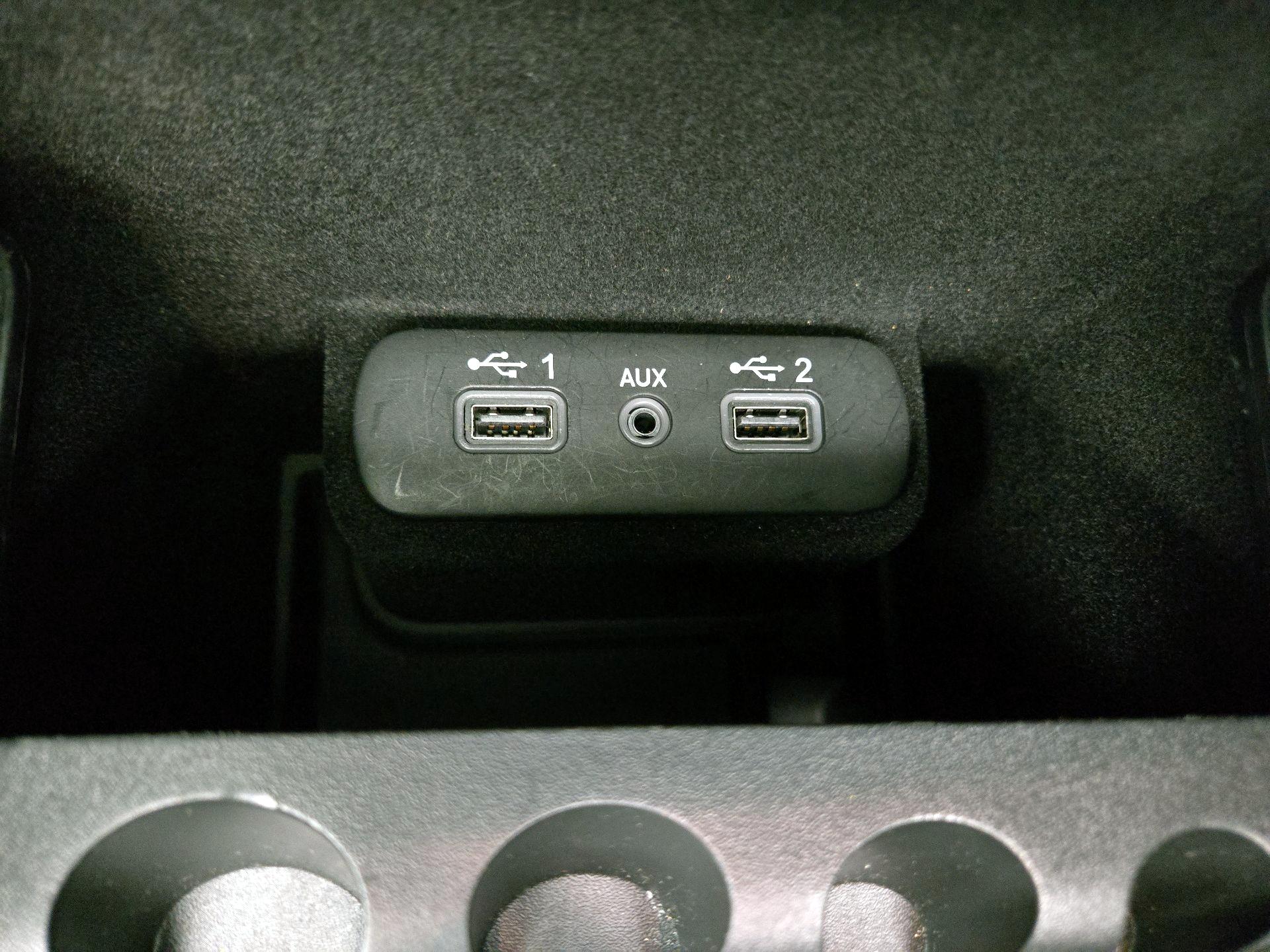 Thumbnail: 2022 Dodge Charger - 18