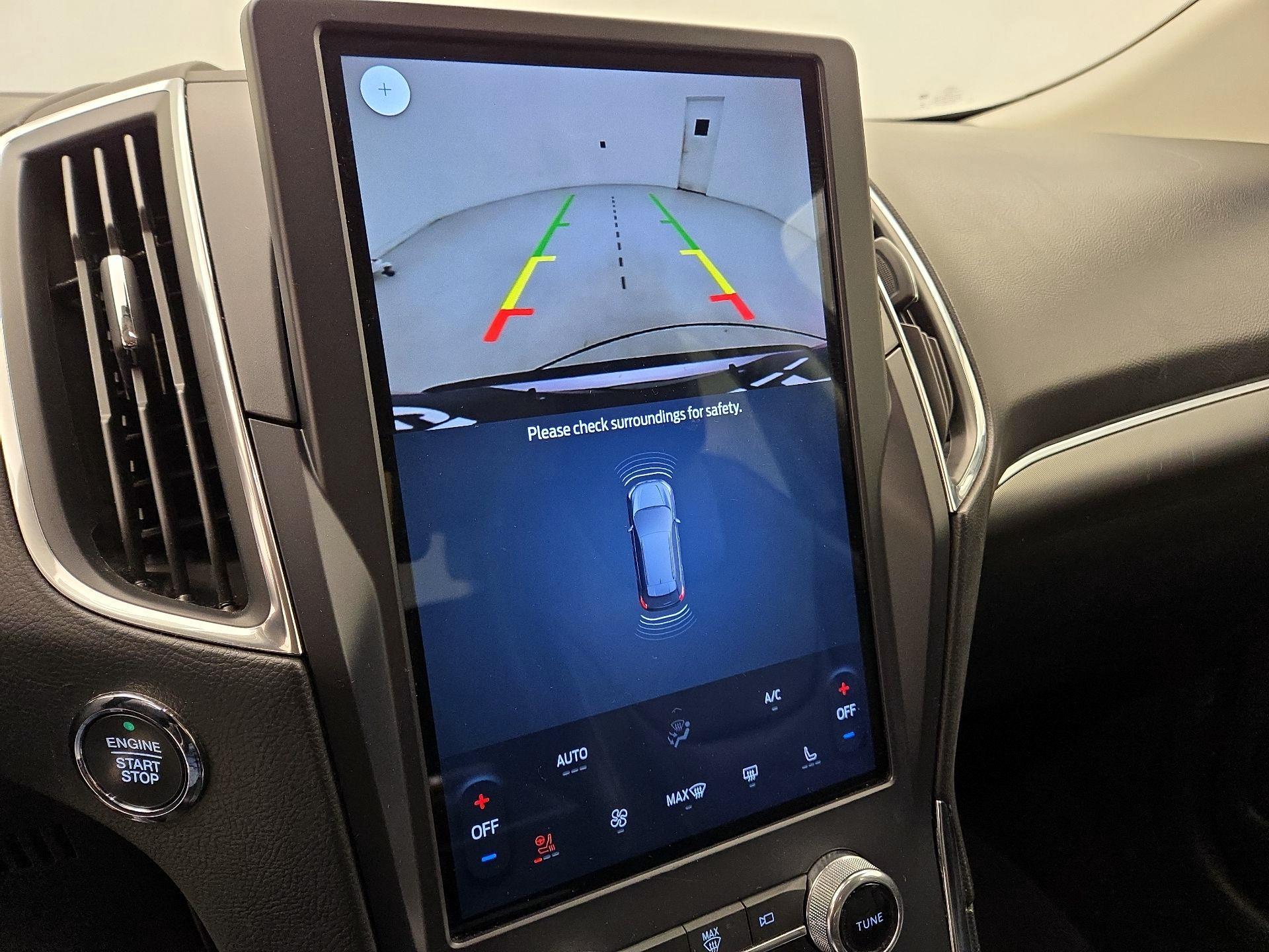 Thumbnail: 2022 Ford Edge - 14