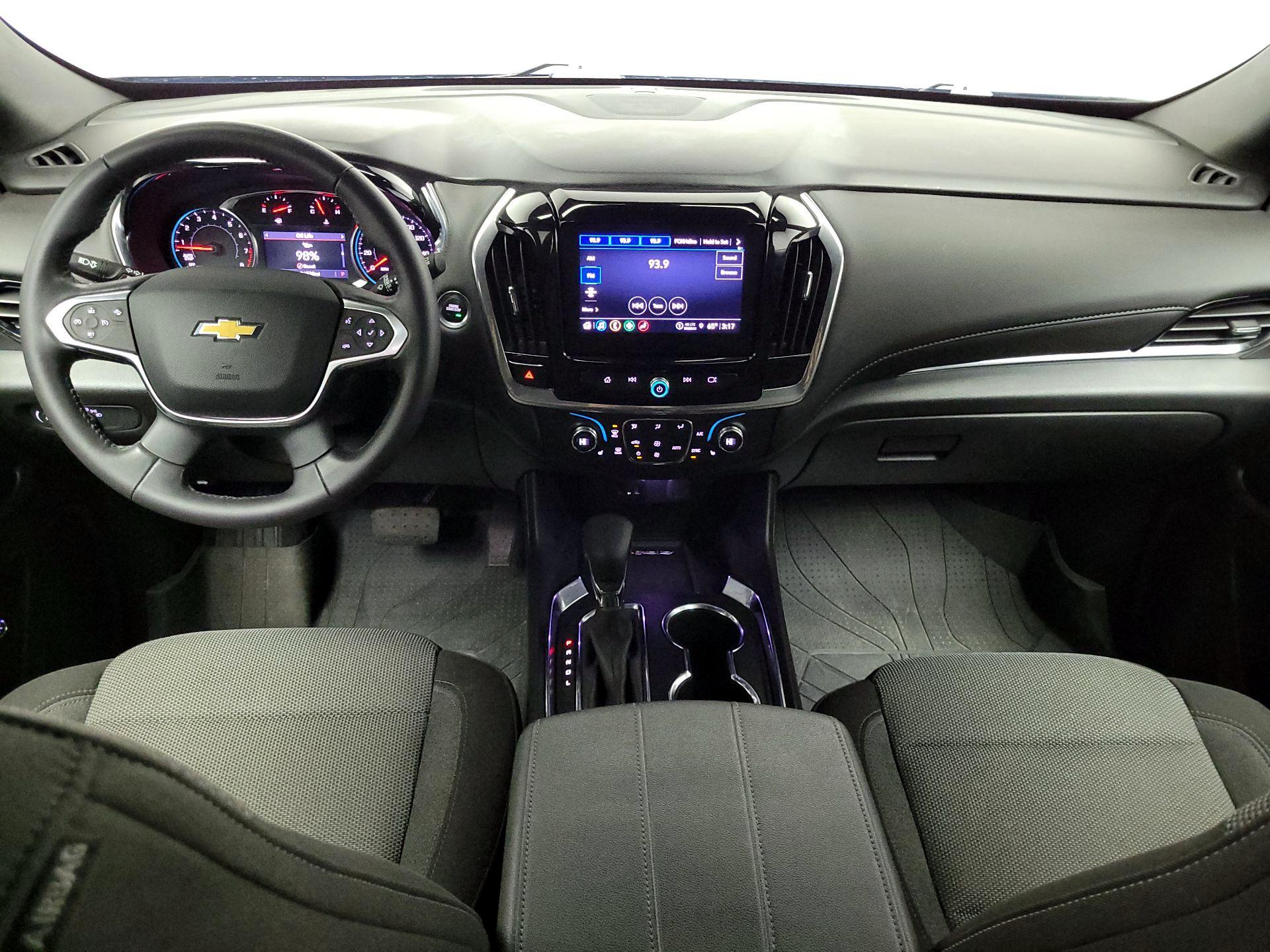 Thumbnail: 2022 Chevrolet Traverse - 9