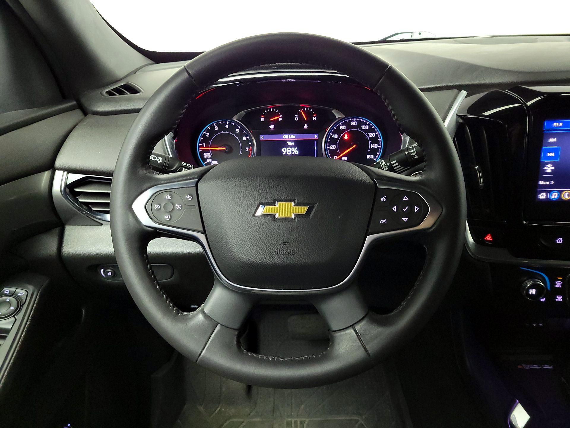 Thumbnail: 2022 Chevrolet Traverse - 10