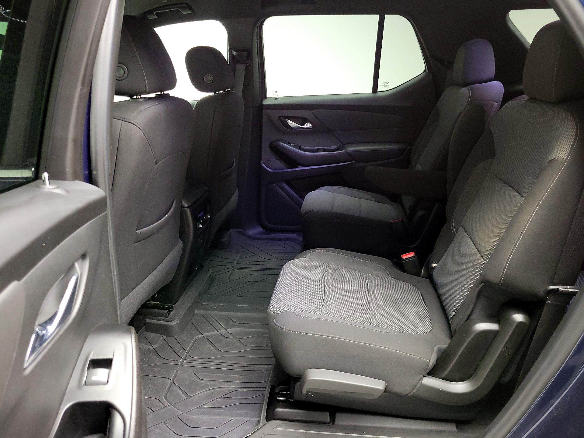 Thumbnail: 2022 Chevrolet Traverse - 19