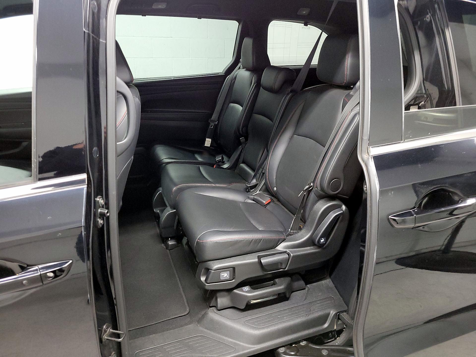 Thumbnail: 2023 Honda Odyssey - 20