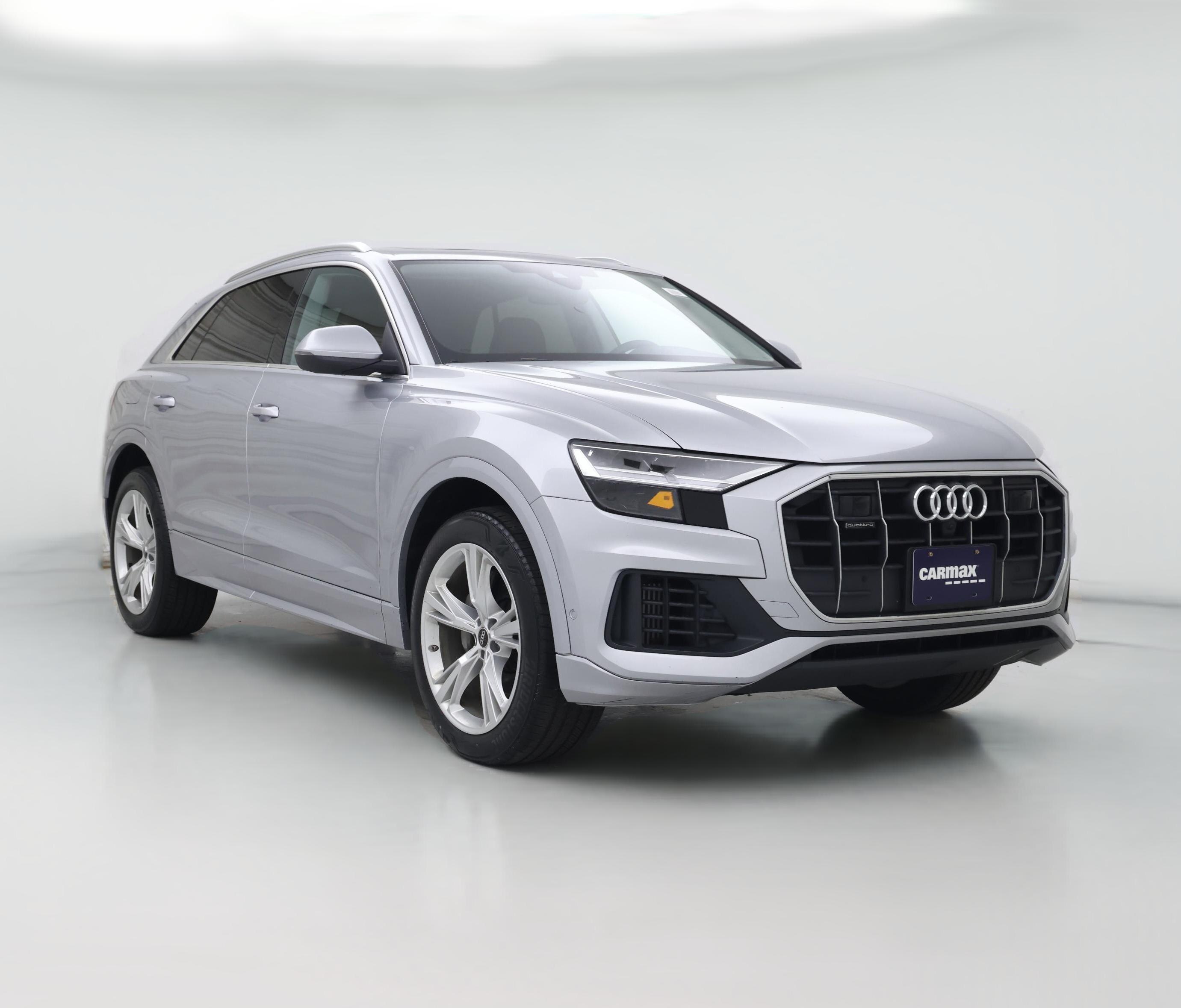 Thumbnail: 2022 Audi Q8 - 1